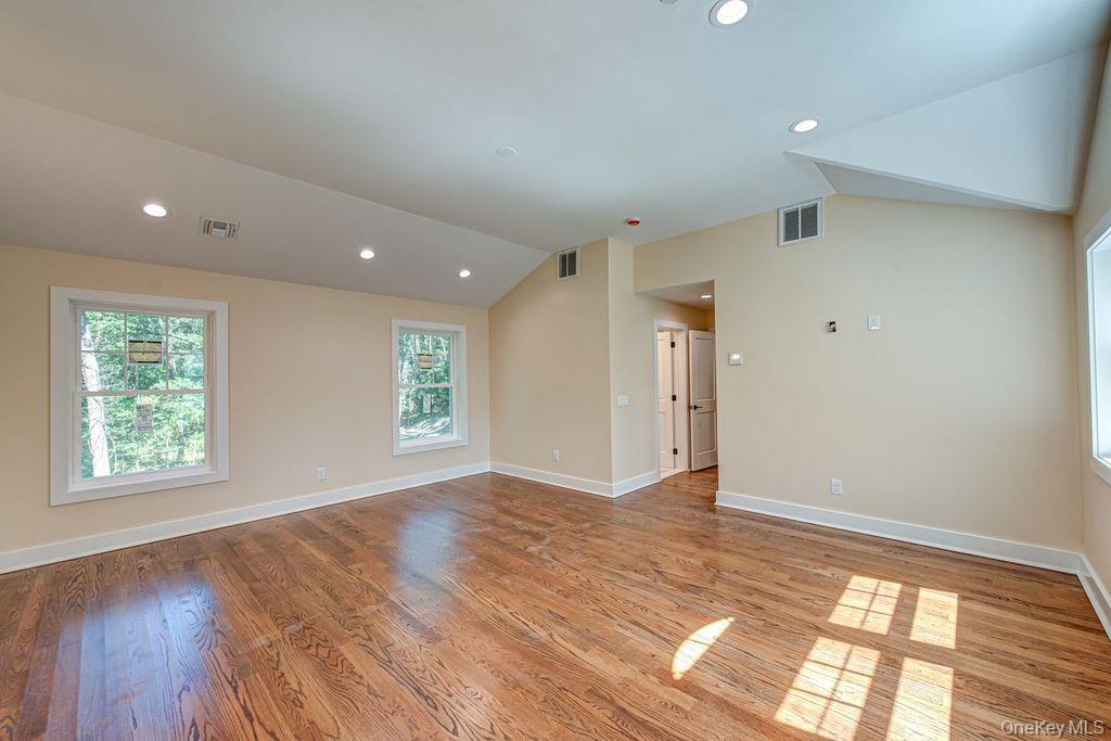 597 Pulaski, Kings Park, NY 11754