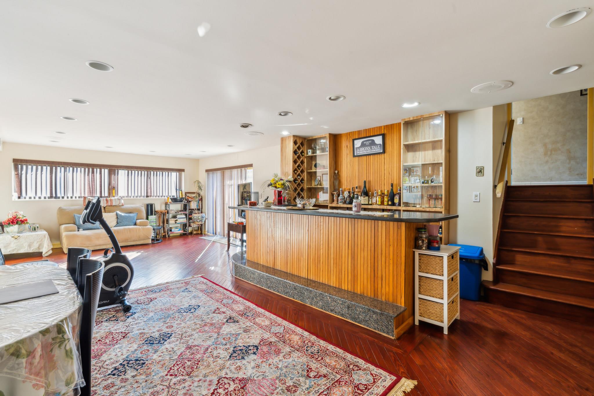 154-04 25 Avenue, Whitestone, NY 11357