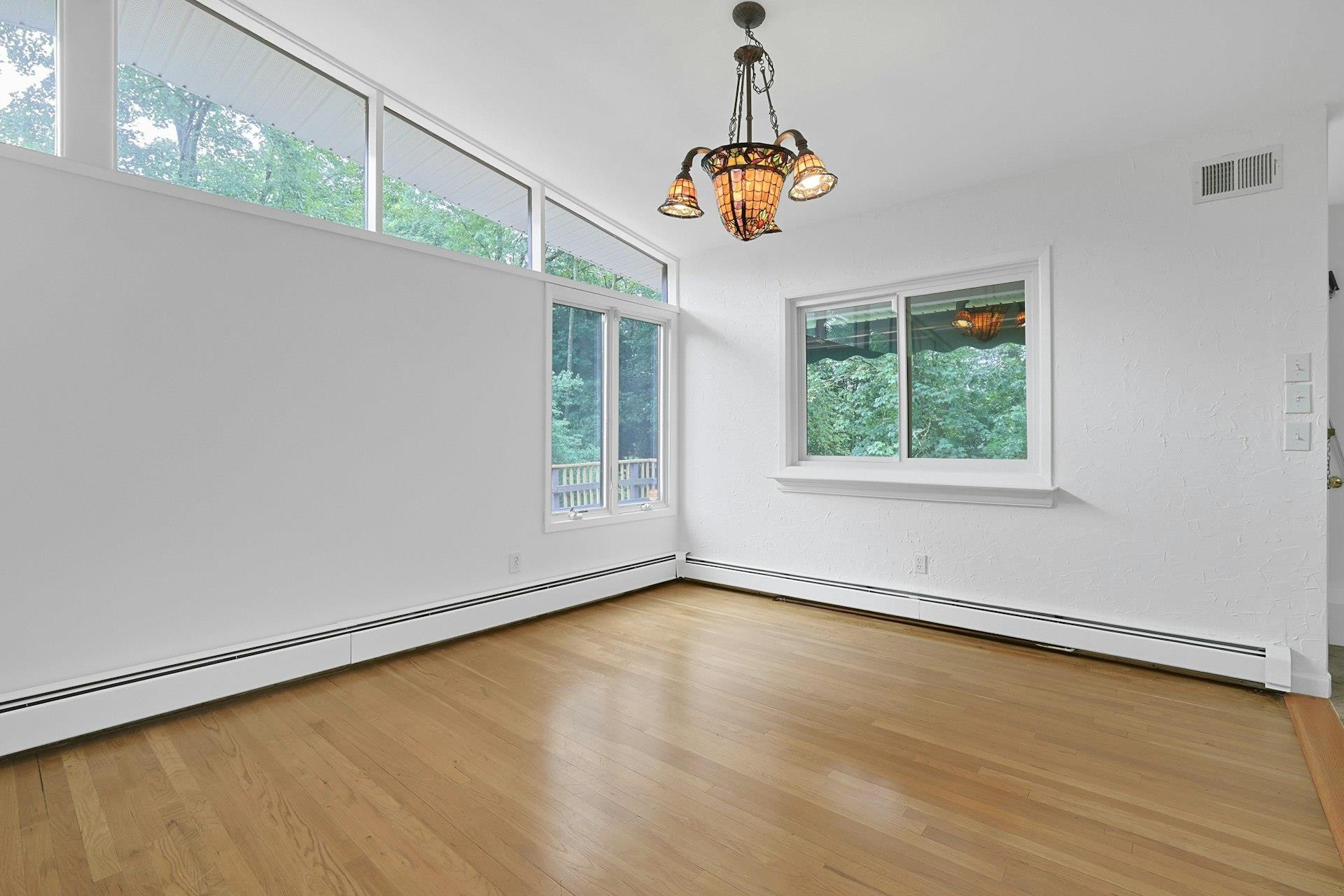 3 Dore Court, New City, NY 10956