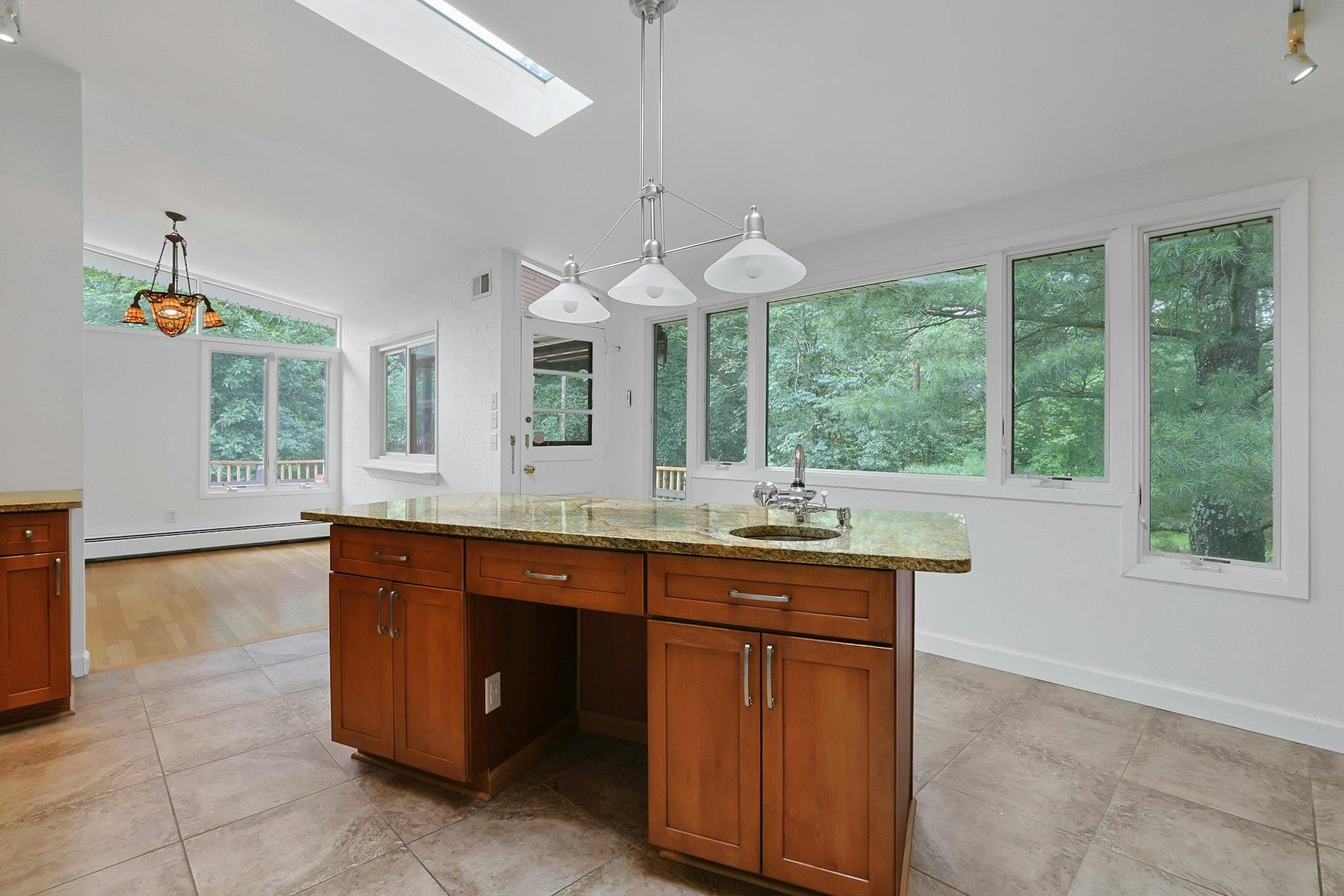 3 Dore Court, New City, NY 10956