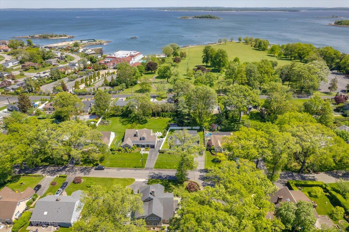 4 Clover Place, New Rochelle, NY 10805