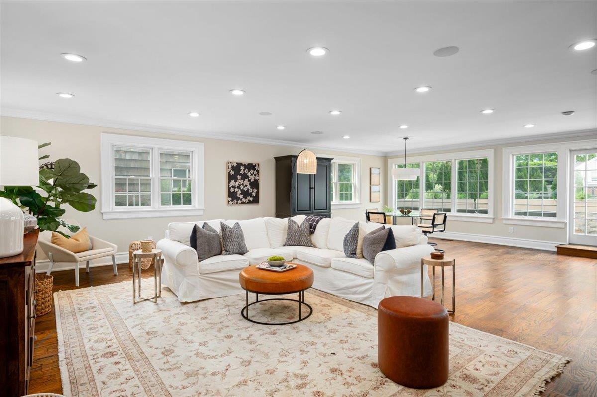 4 Clover Place, New Rochelle, NY 10805