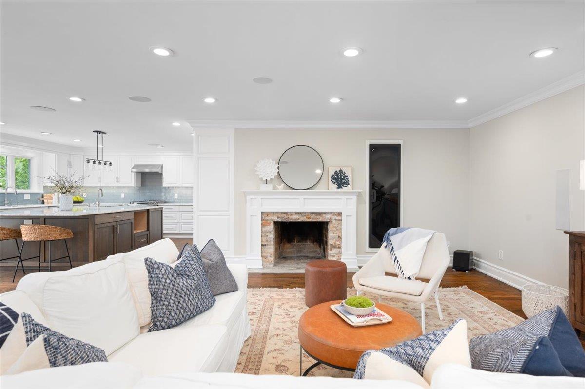 4 Clover Place, New Rochelle, NY 10805