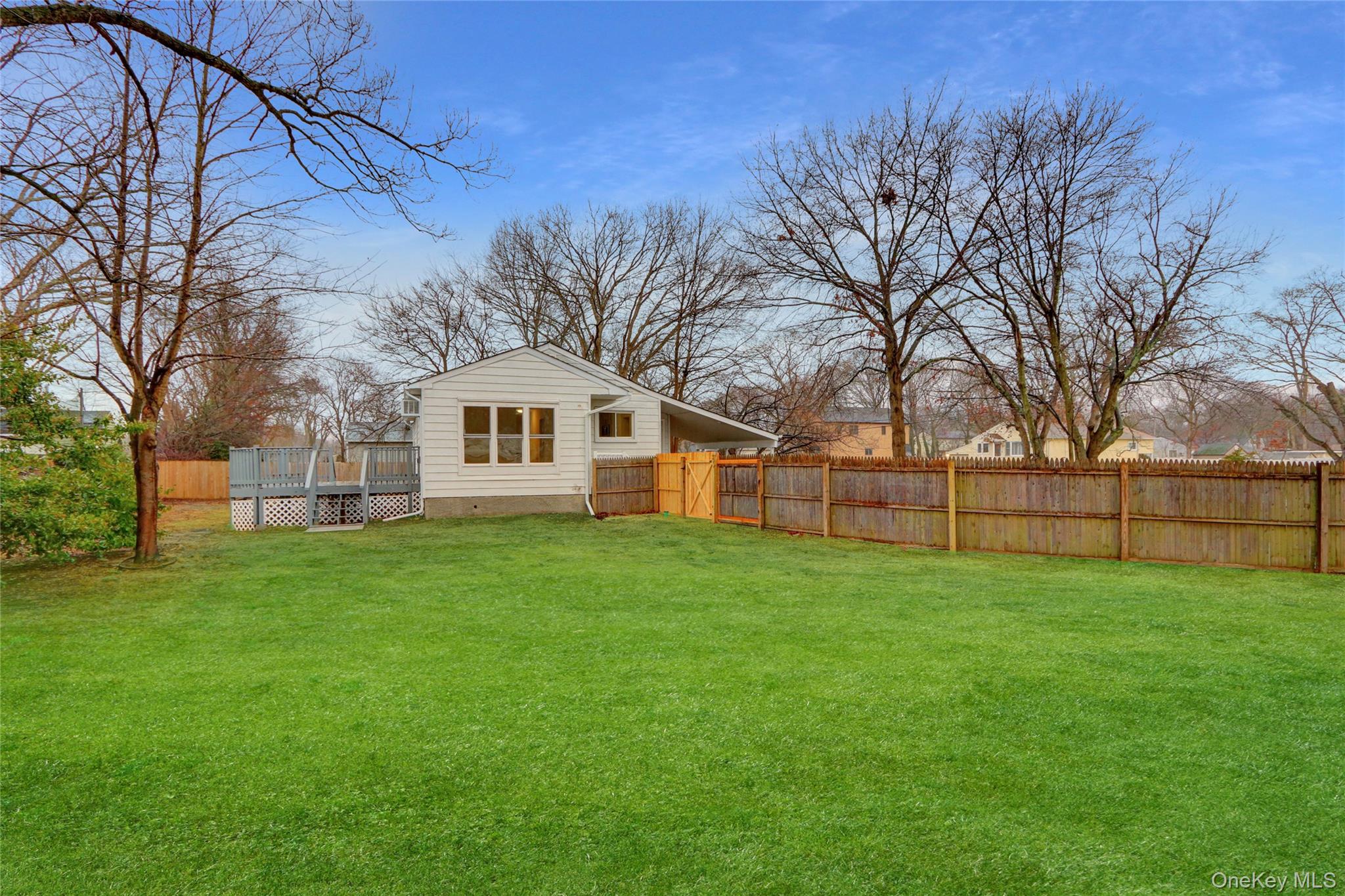 21 Chimney Lane, Bay Shore, NY 11706