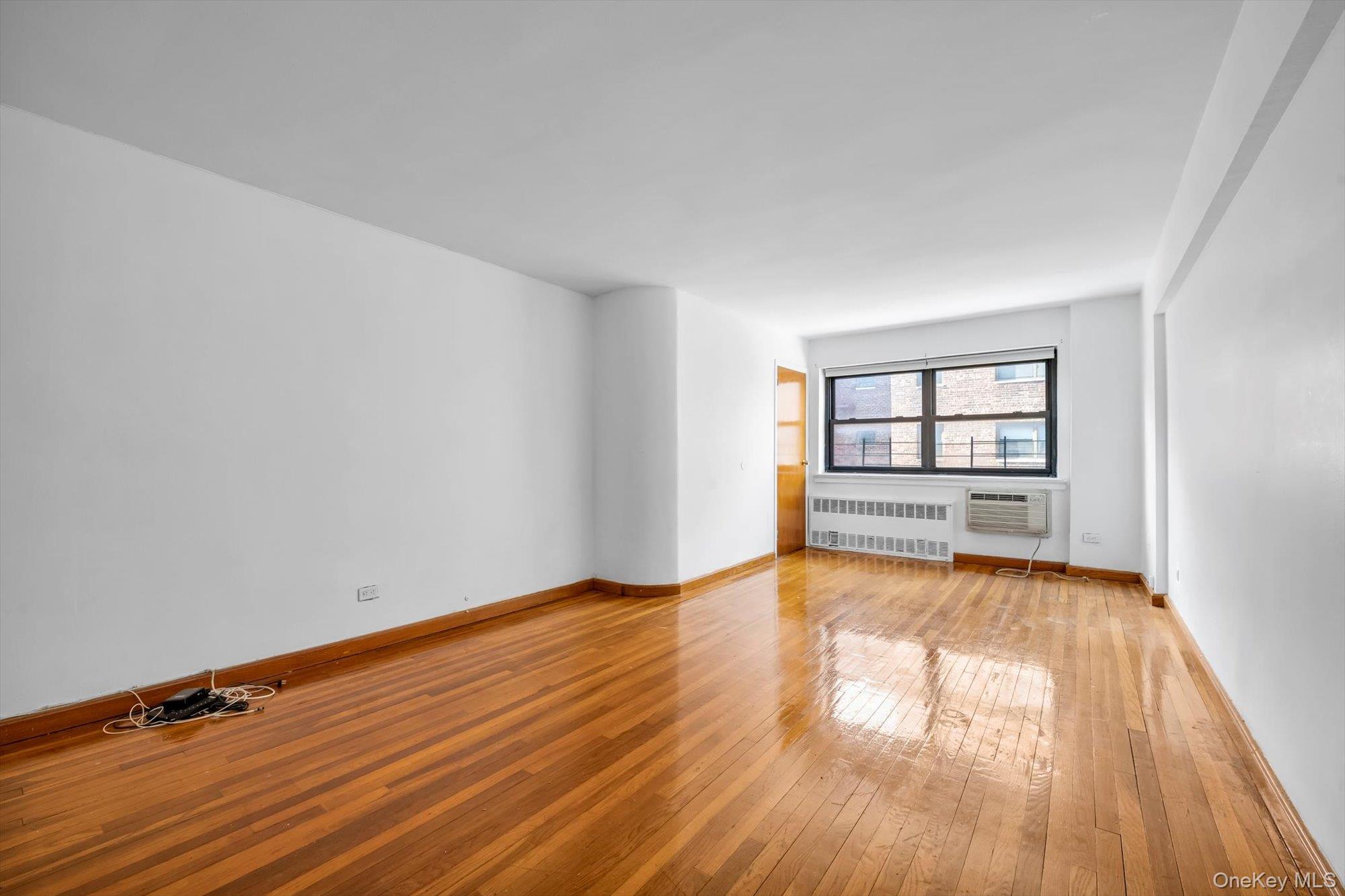 94-11 60th Avenue # 4E, Elmhurst, NY 11373