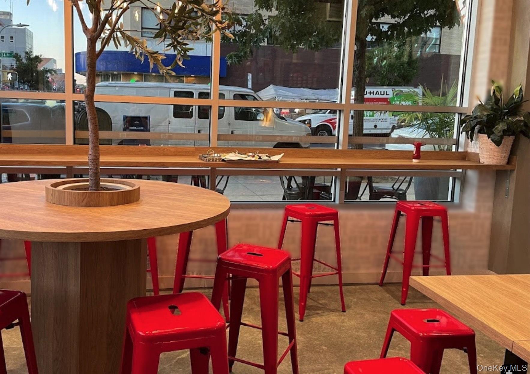 34-01 Steinway Street, Astoria, NY 11101