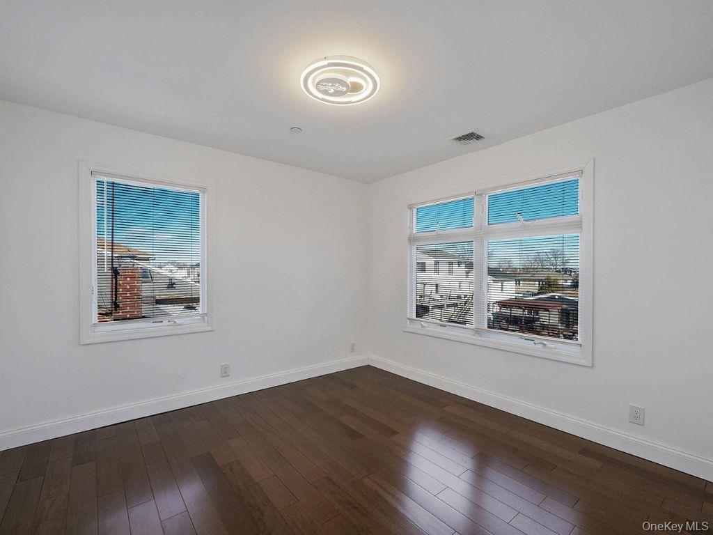 829 S Long Beach Avenue, Freeport, NY 11520