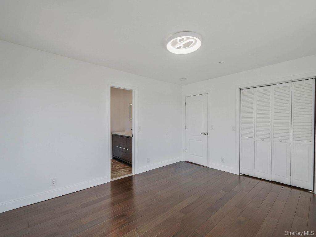 829 S Long Beach Avenue, Freeport, NY 11520