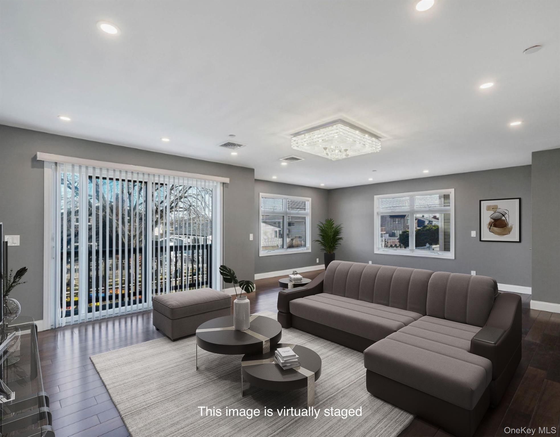 829 S Long Beach Avenue, Freeport, NY 11520