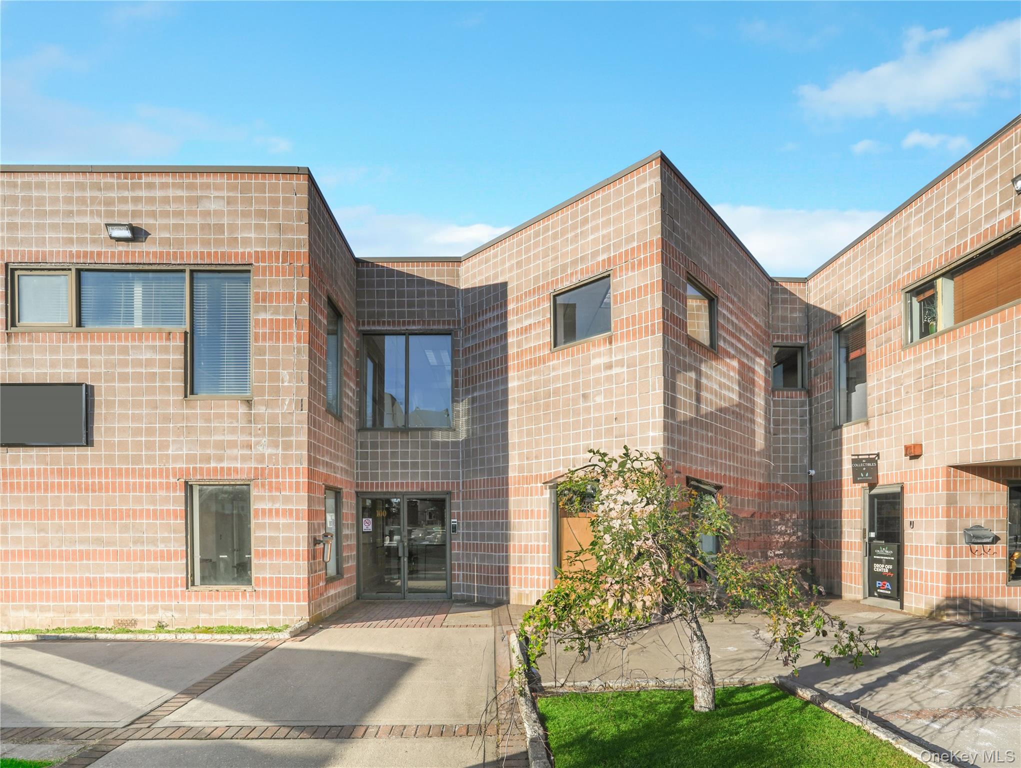 100 S Main Street # 209A, Sayville, NY 11782