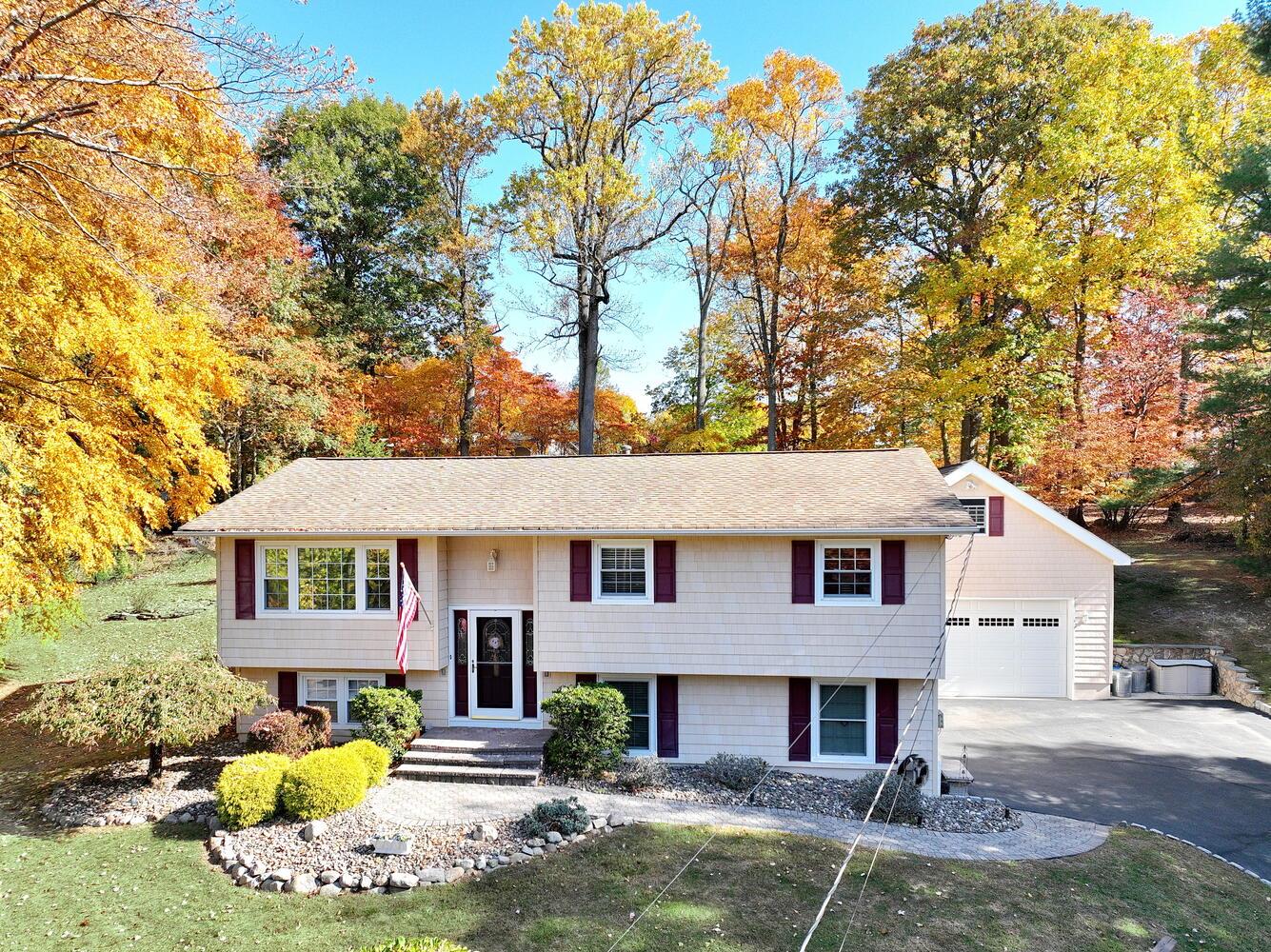 18 Thomsen Drive, Monsey, NY 10952