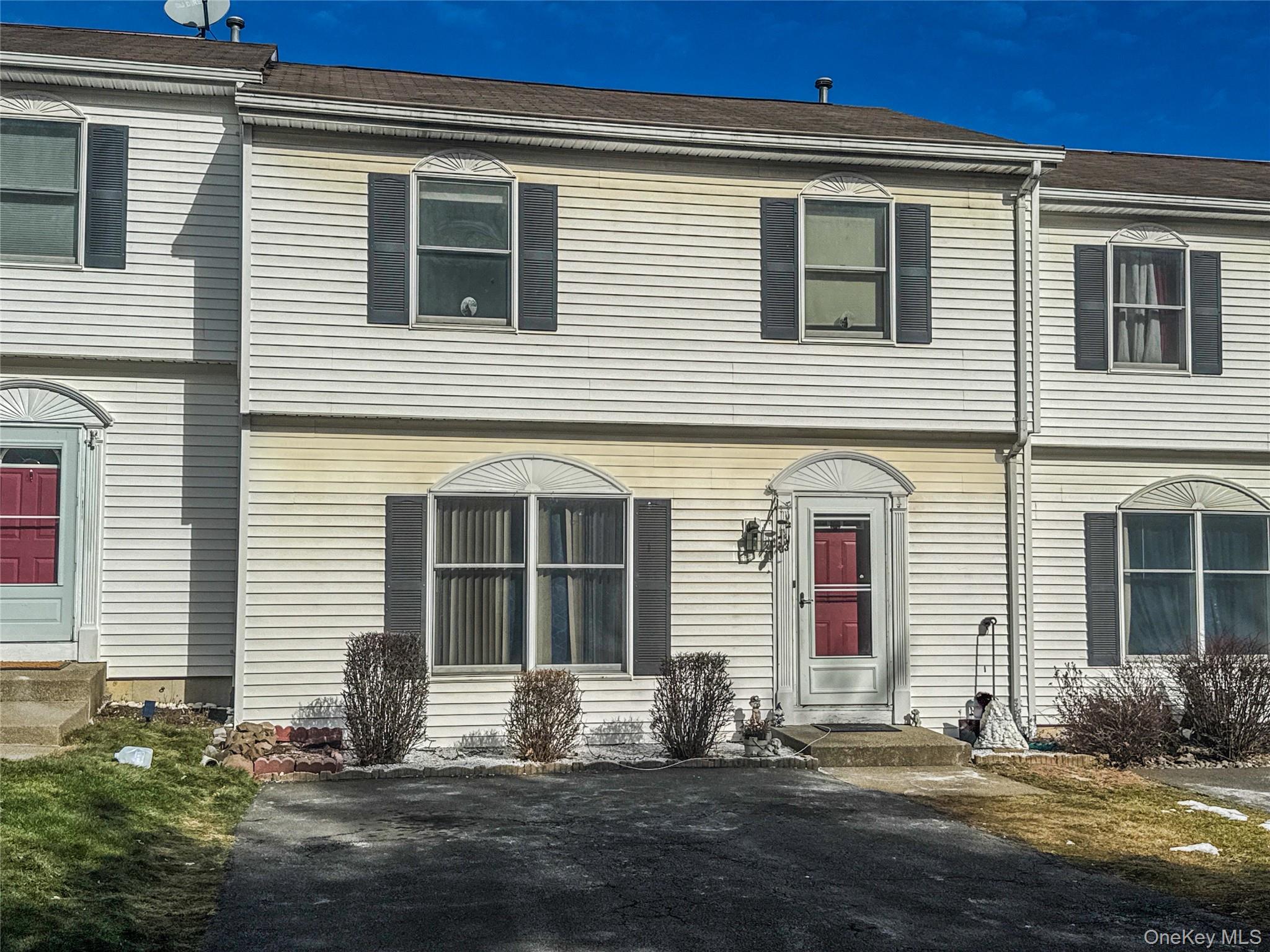 33 Muntz Lane, Garnerville, NY 10923