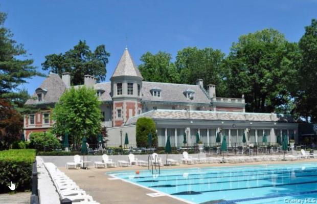 183 Mill Spring Road, Manhasset, NY 11030