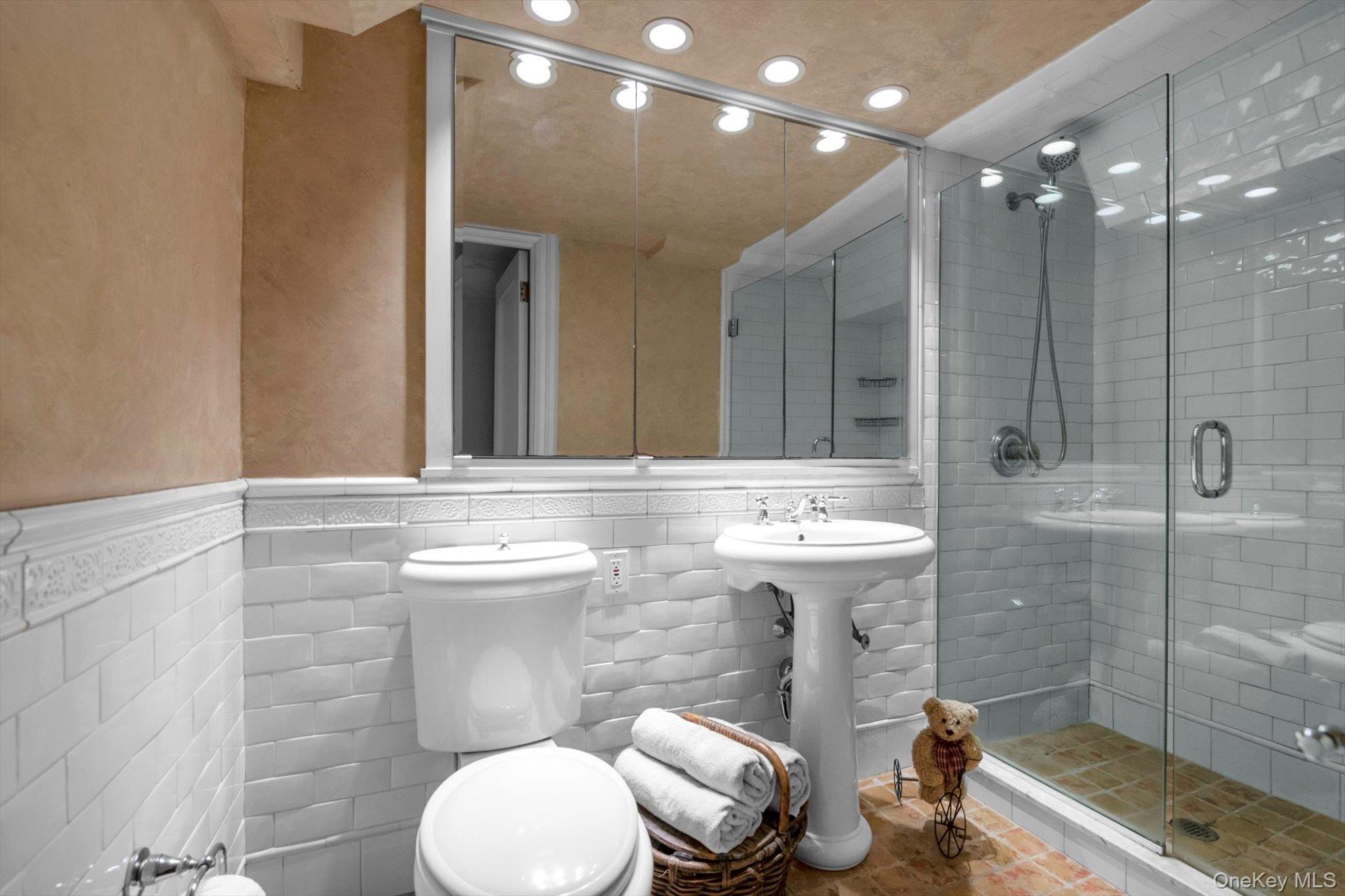 183 Mill Spring Road, Manhasset, NY 11030