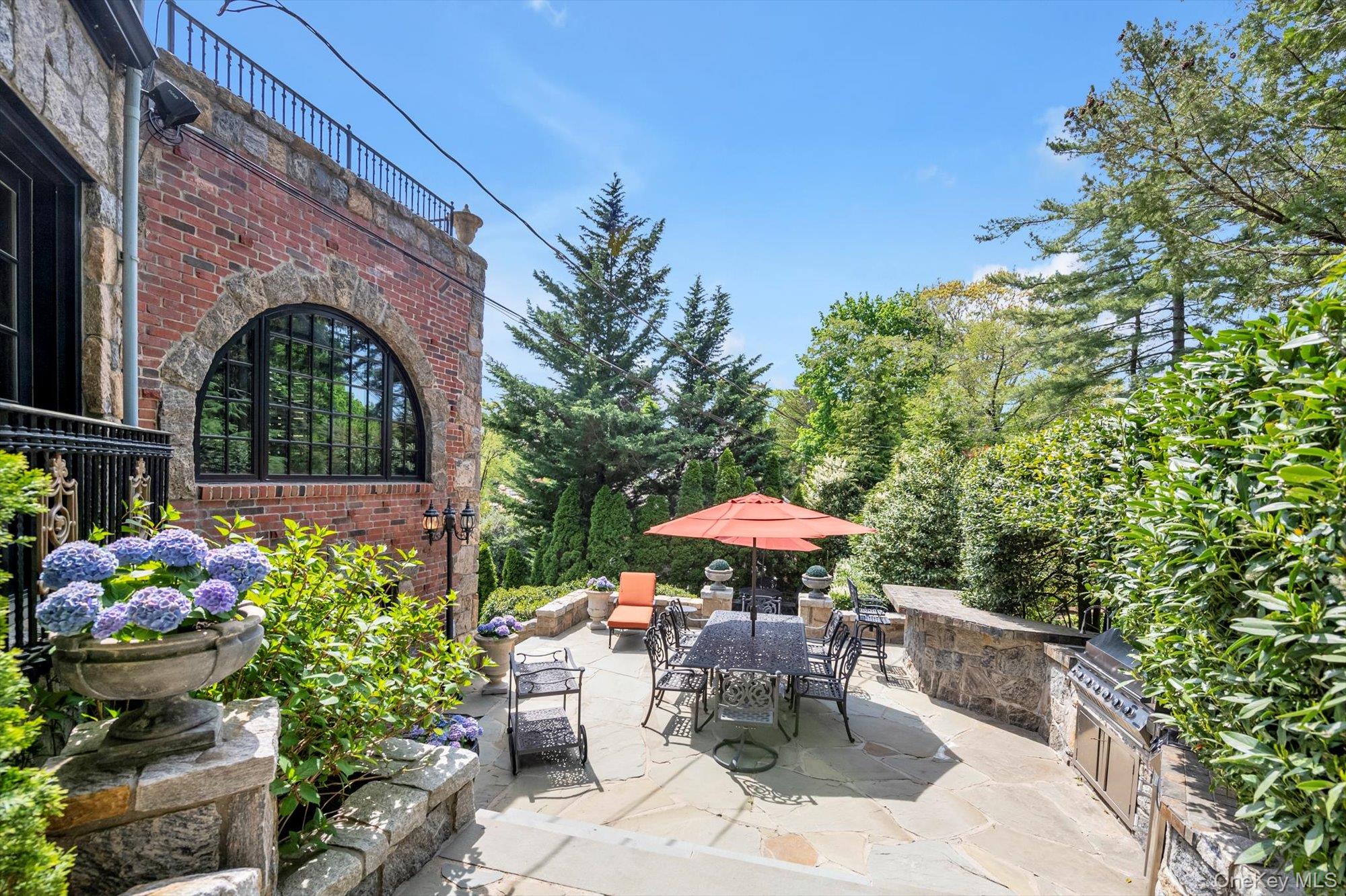 183 Mill Spring Road, Manhasset, NY 11030