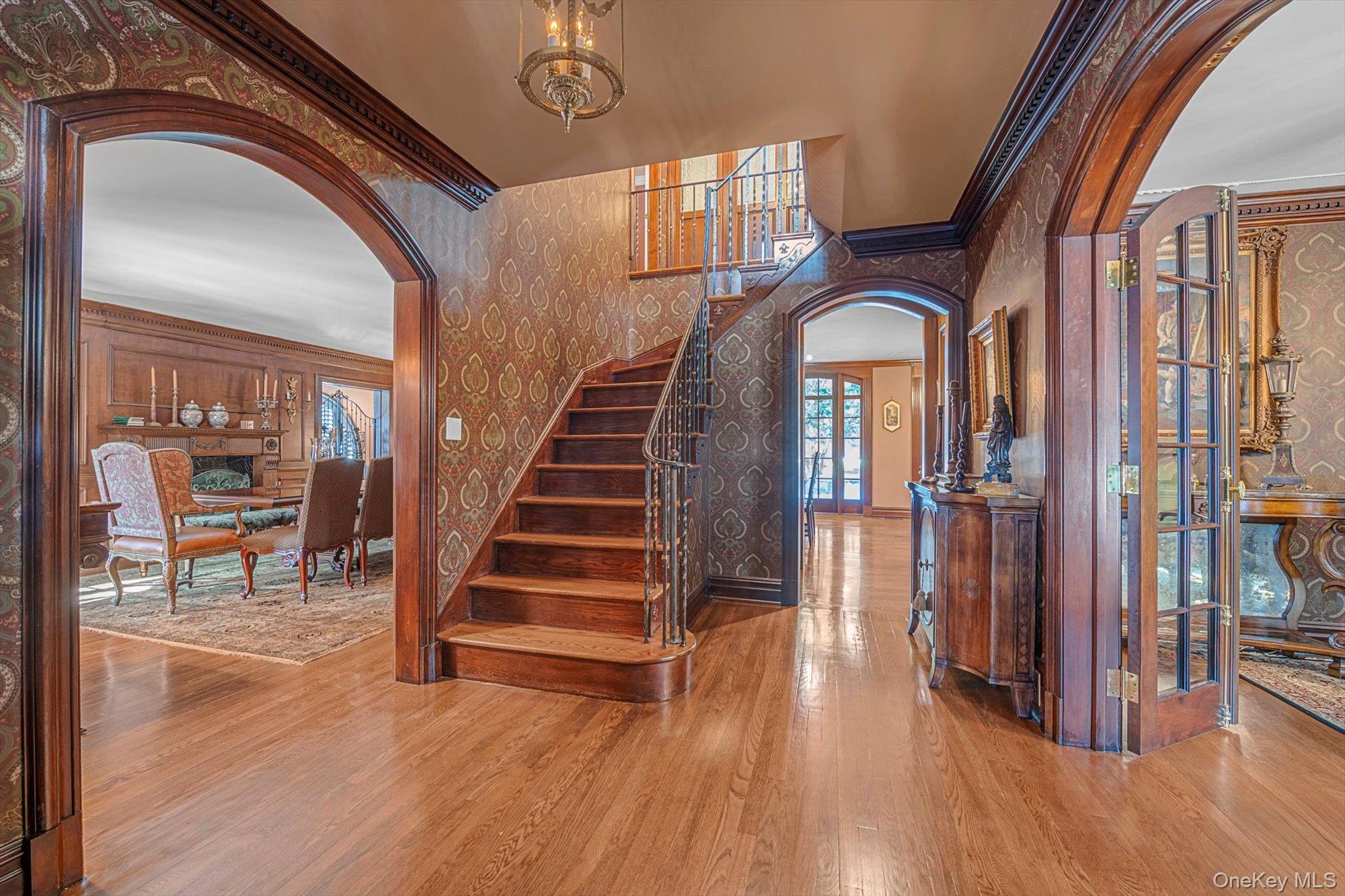 183 Mill Spring Road, Manhasset, NY 11030