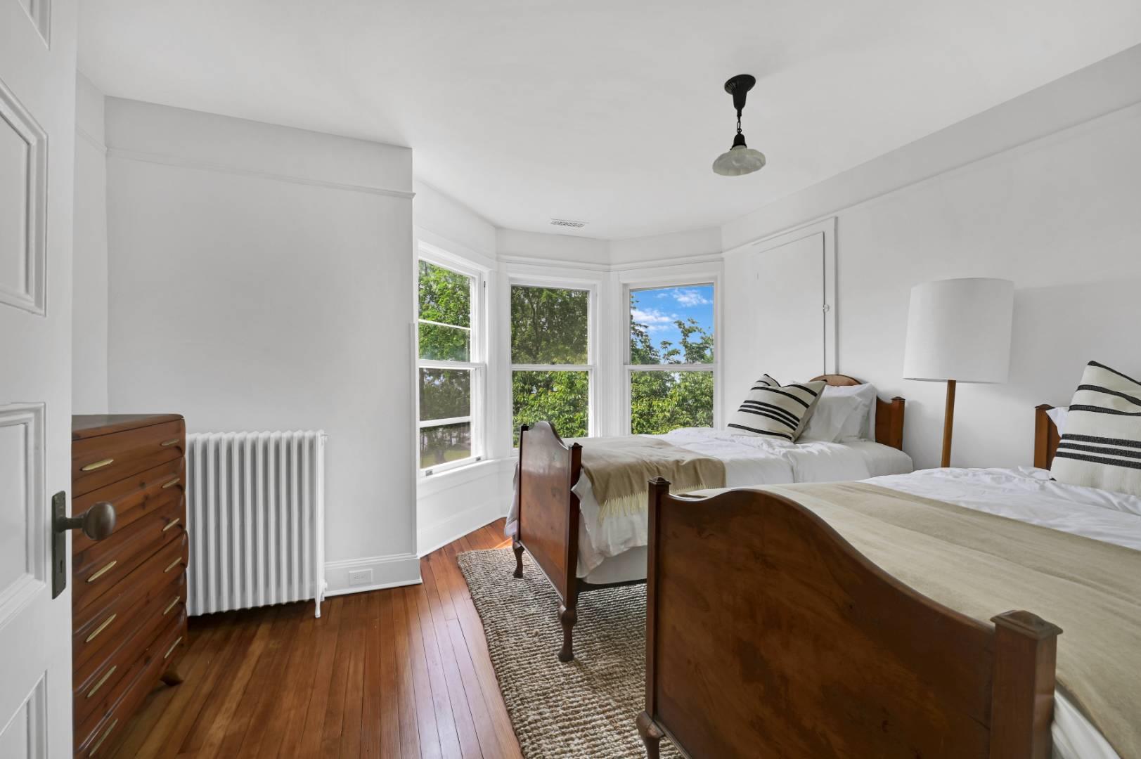 1260 Jackson Street, New Suffolk, NY 11956