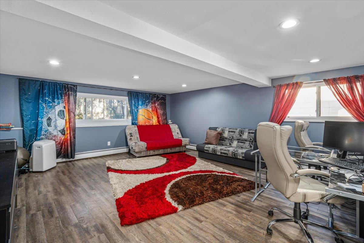 735 Caldwell Avenue, Valley Stream, NY 11581