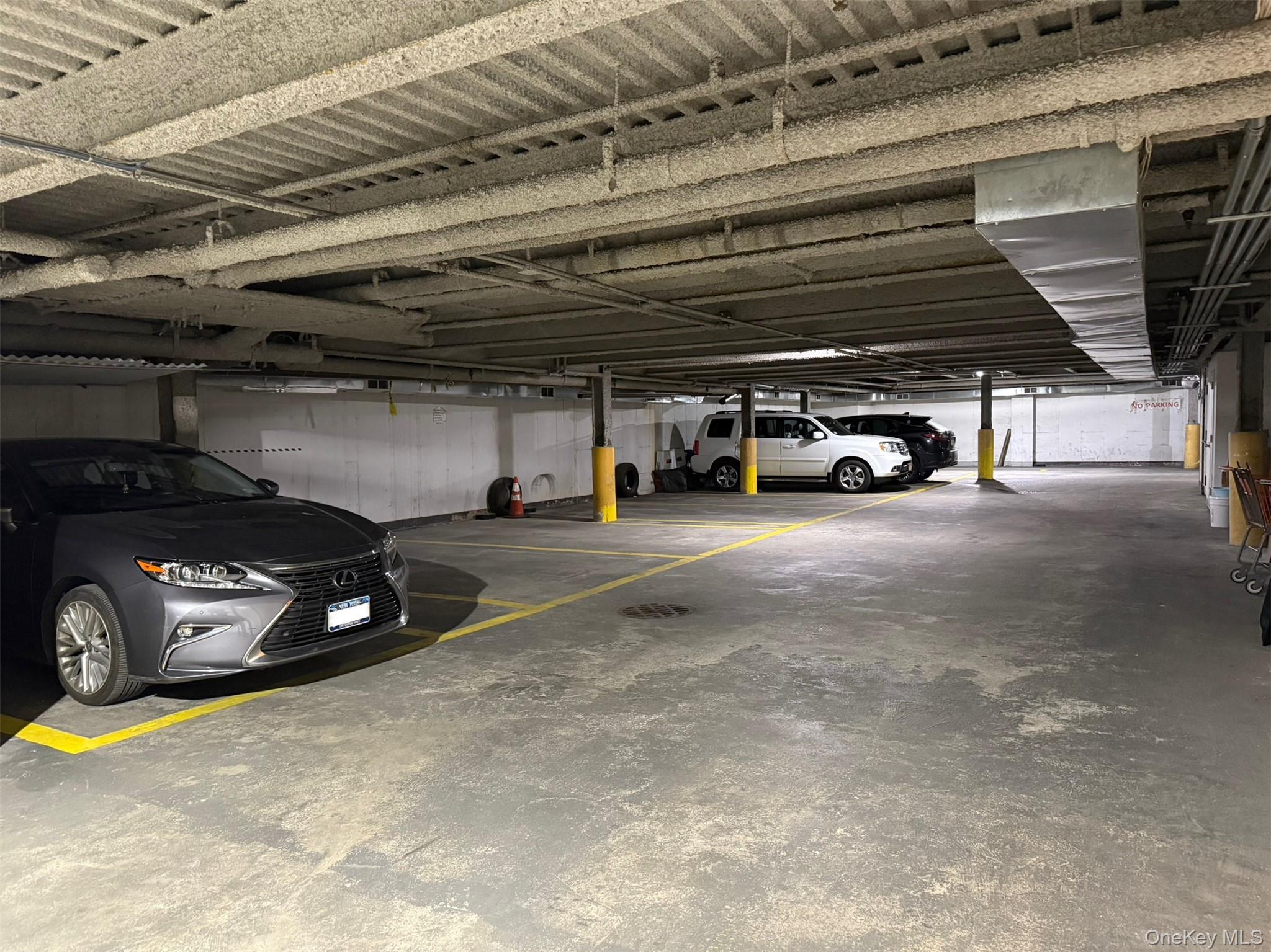 3506 Leavitt Street # 3I, Flushing, NY 11354