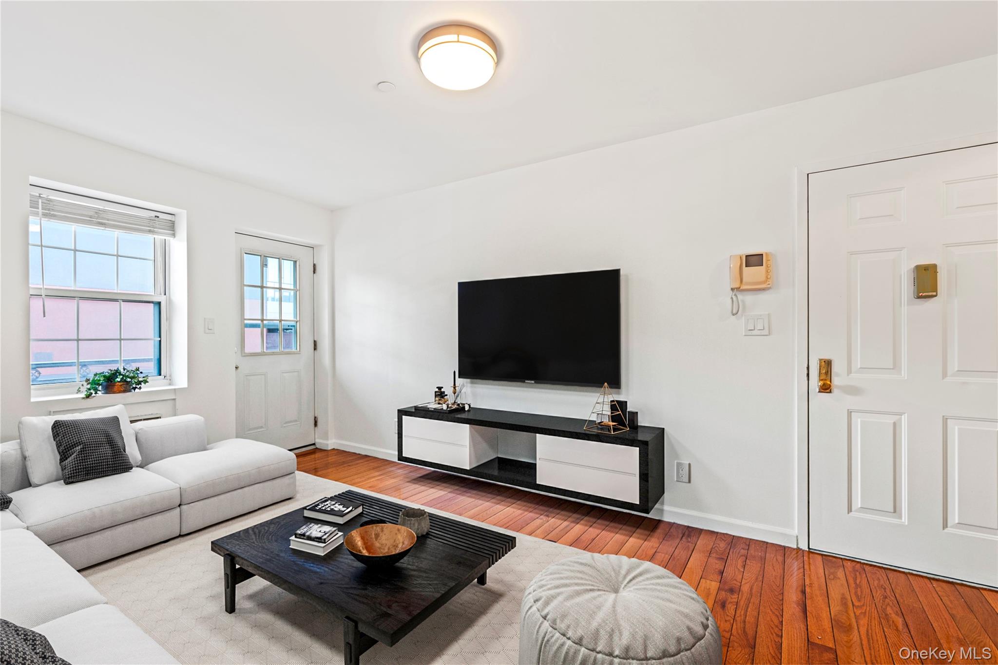 3506 Leavitt Street # 3I, Flushing, NY 11354