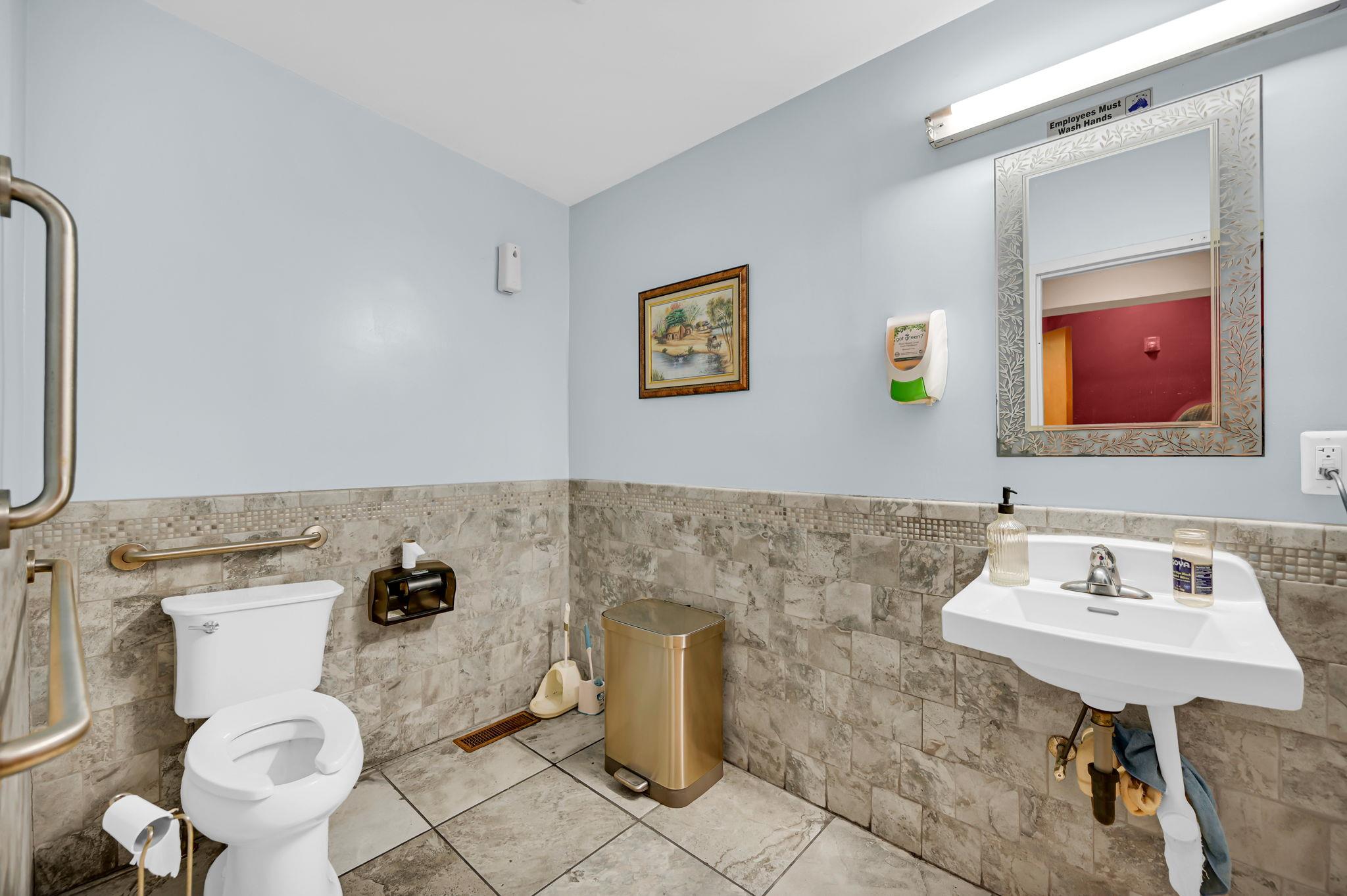 94 S Robinson Avenue, Newburgh, NY 12550