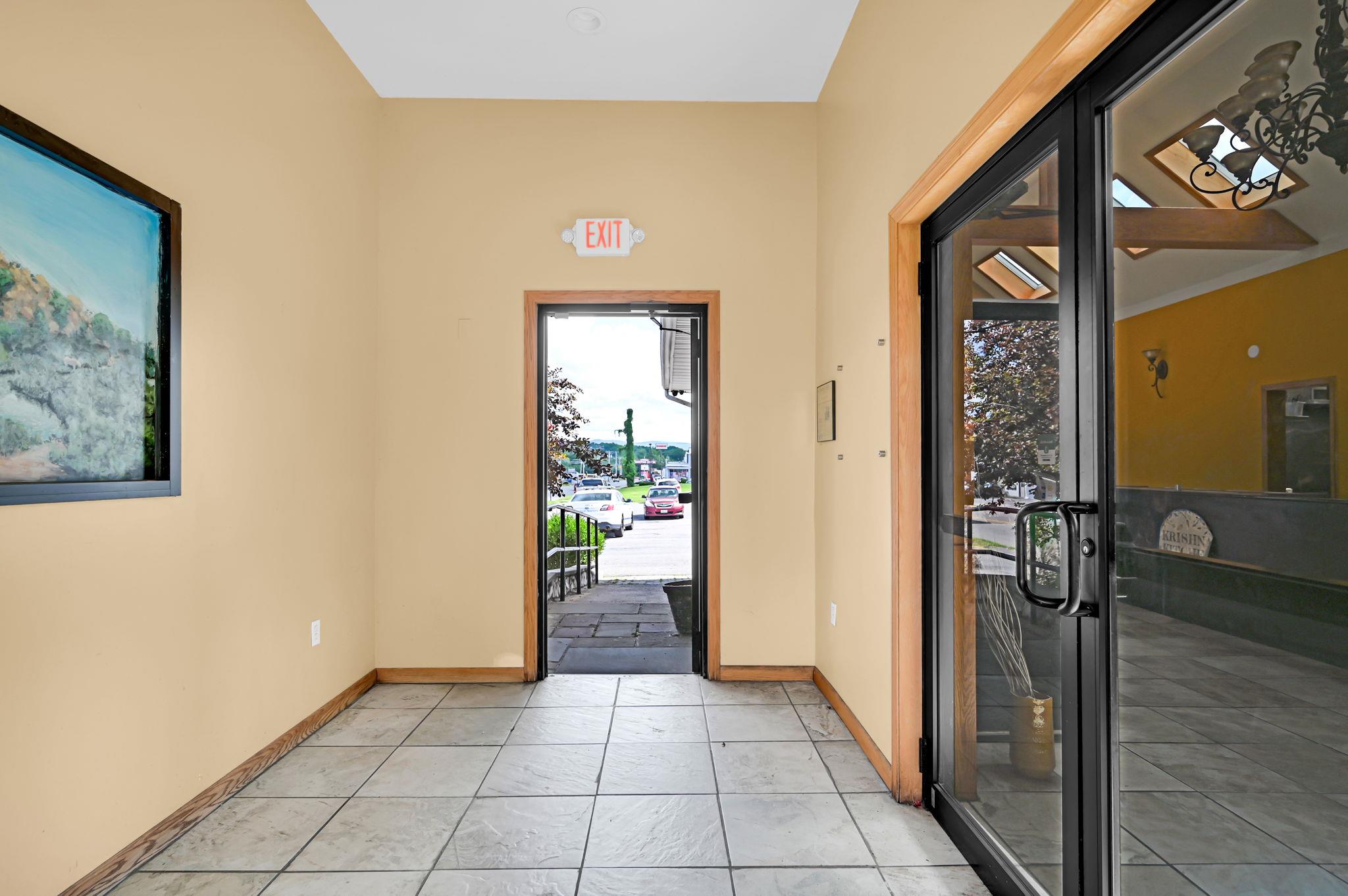 94 S Robinson Avenue, Newburgh, NY 12550