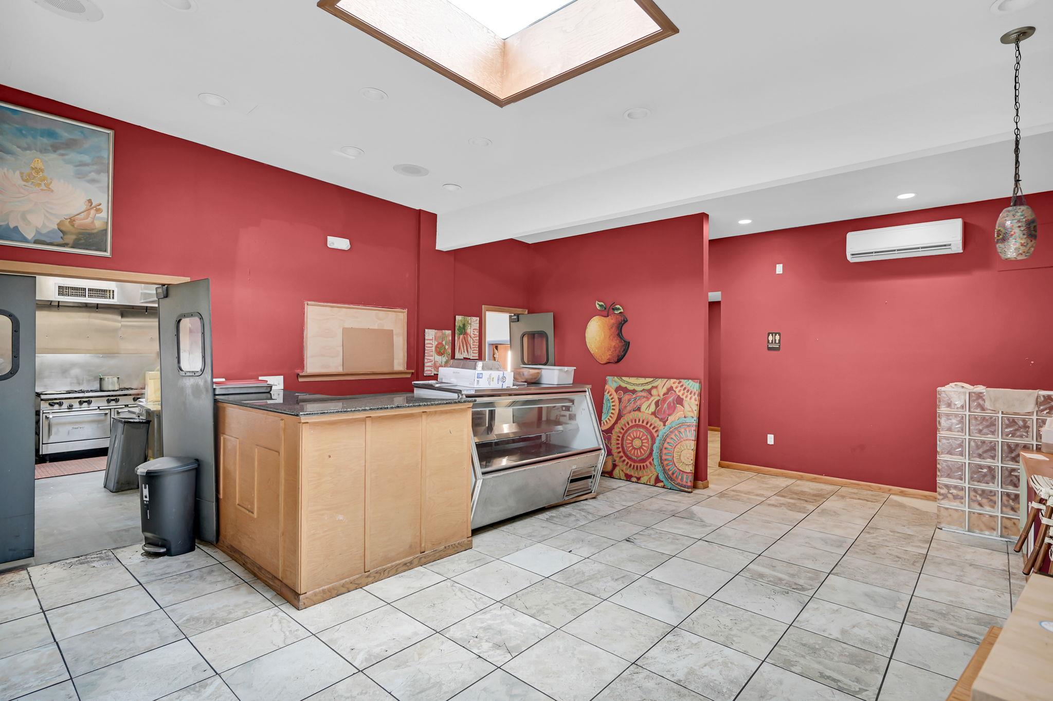 94 S Robinson Avenue, Newburgh, NY 12550