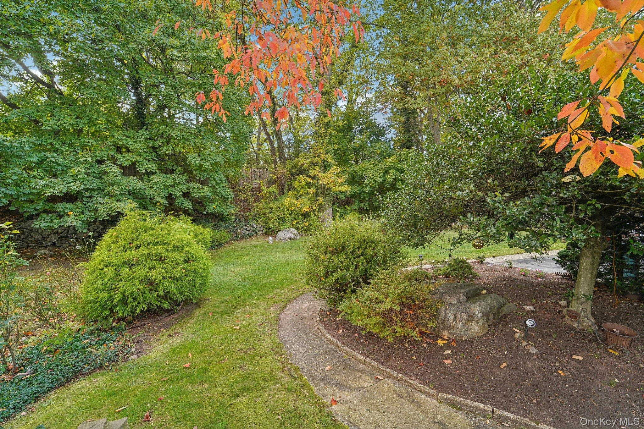 24 Pamela Lane, New Rochelle, NY 10804