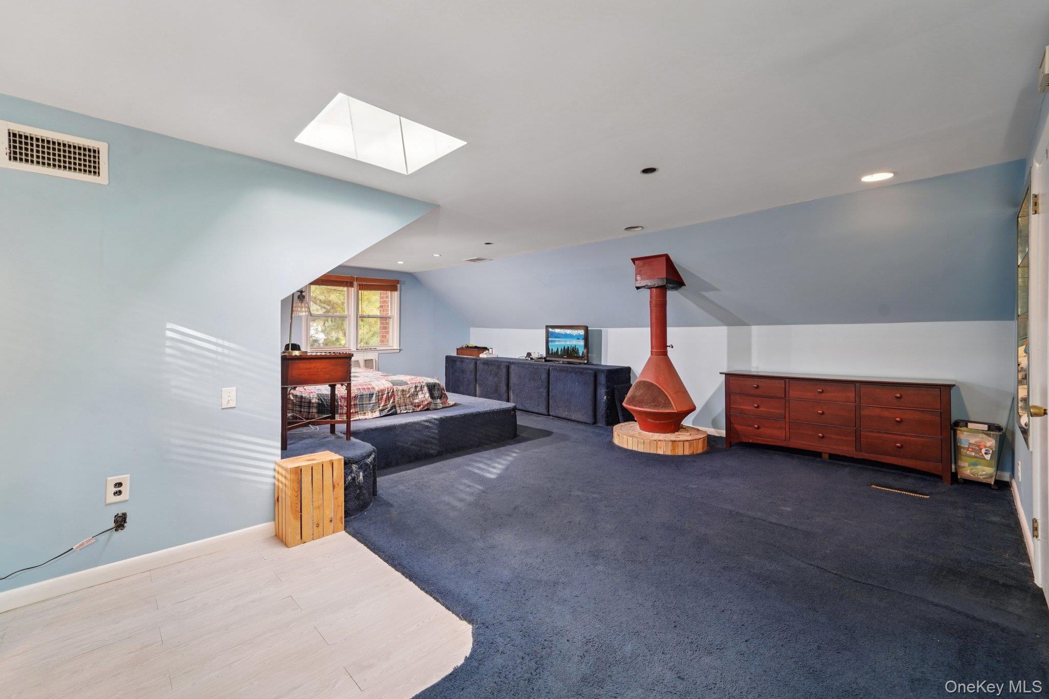 24 Pamela Lane, New Rochelle, NY 10804