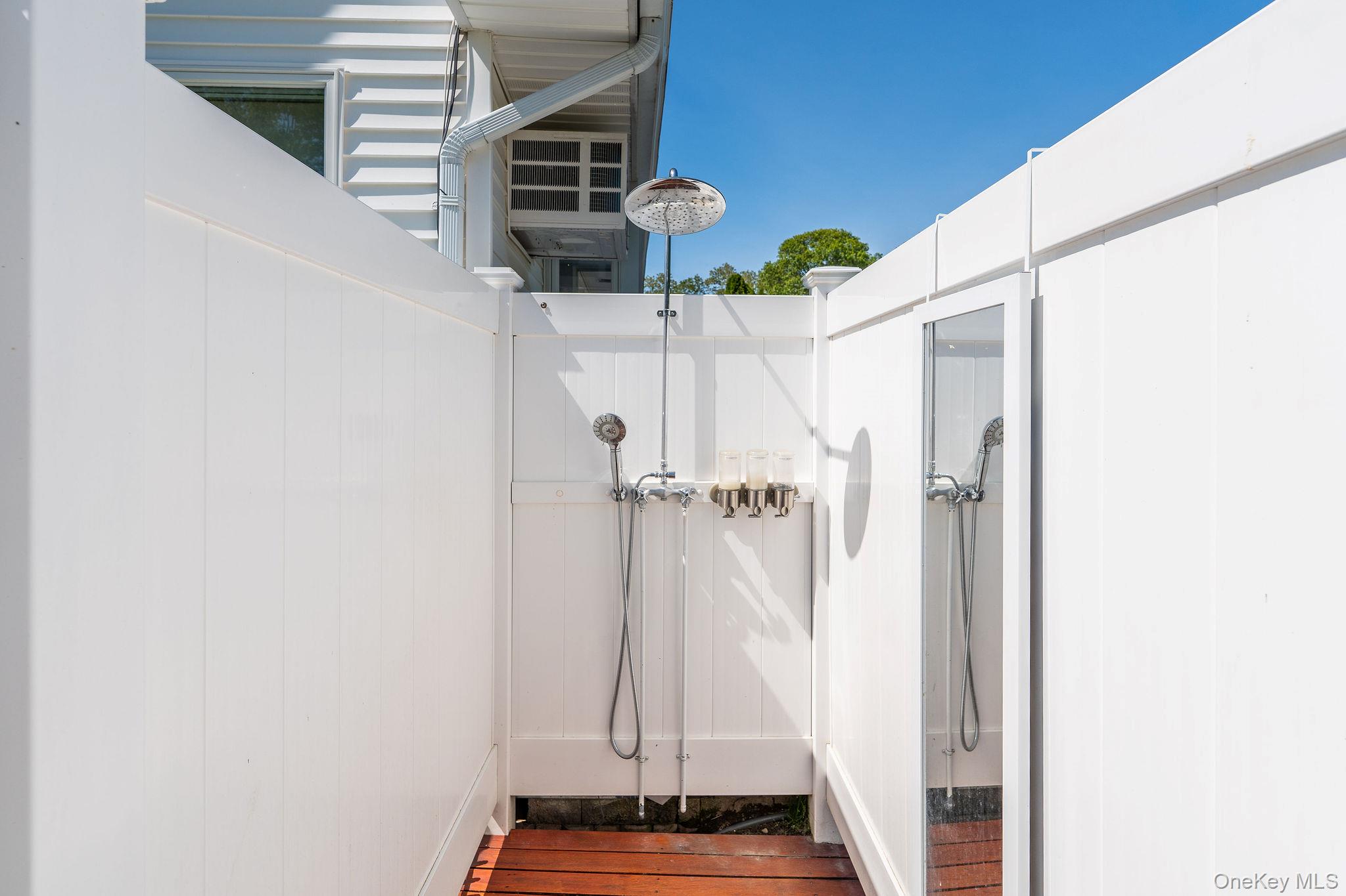 1125 Ole Jule Lane, Mattituck, NY 11952