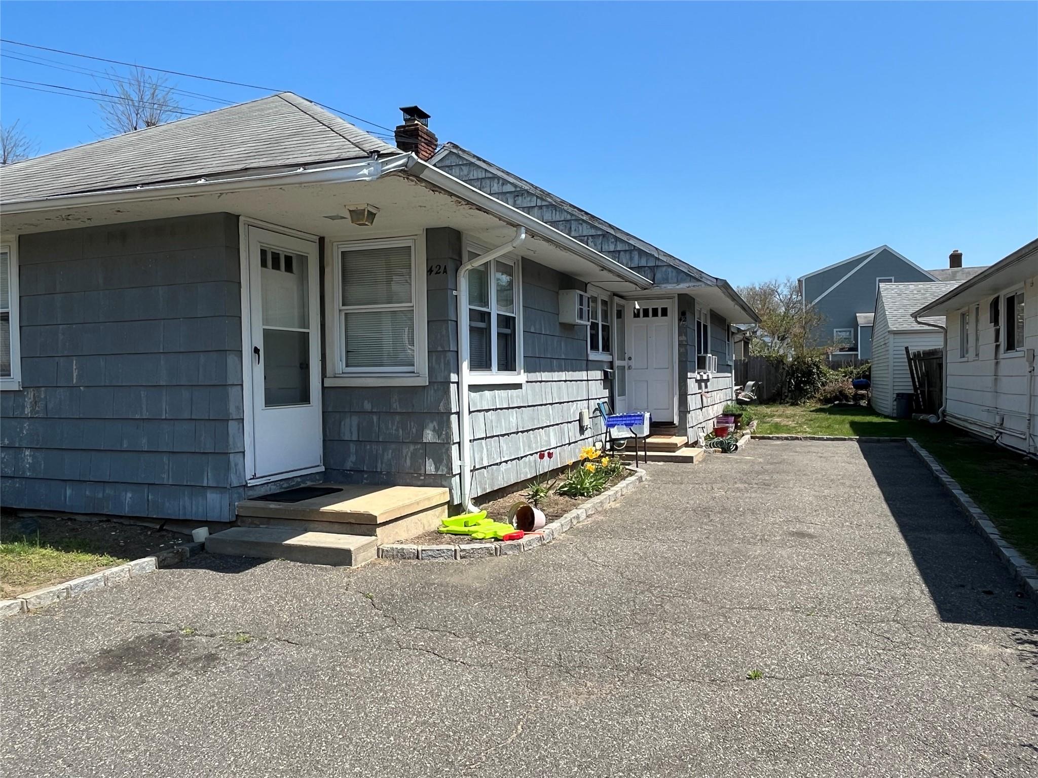 42 Firwood Road, Port Washington, NY 11050