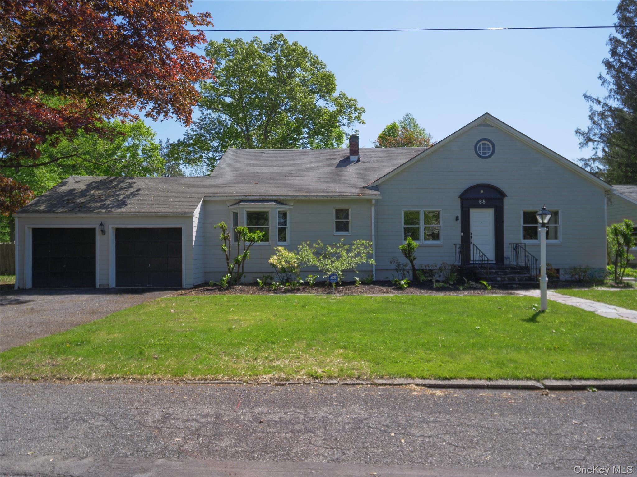65 N Parsonage Street, Rhinebeck, NY 12572