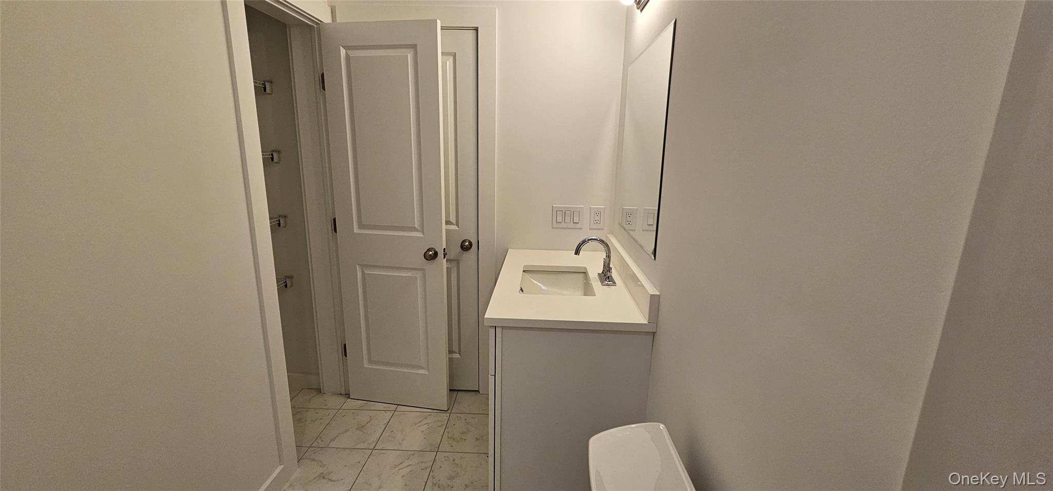 407 Floyd Road S, Shirley, NY 11967