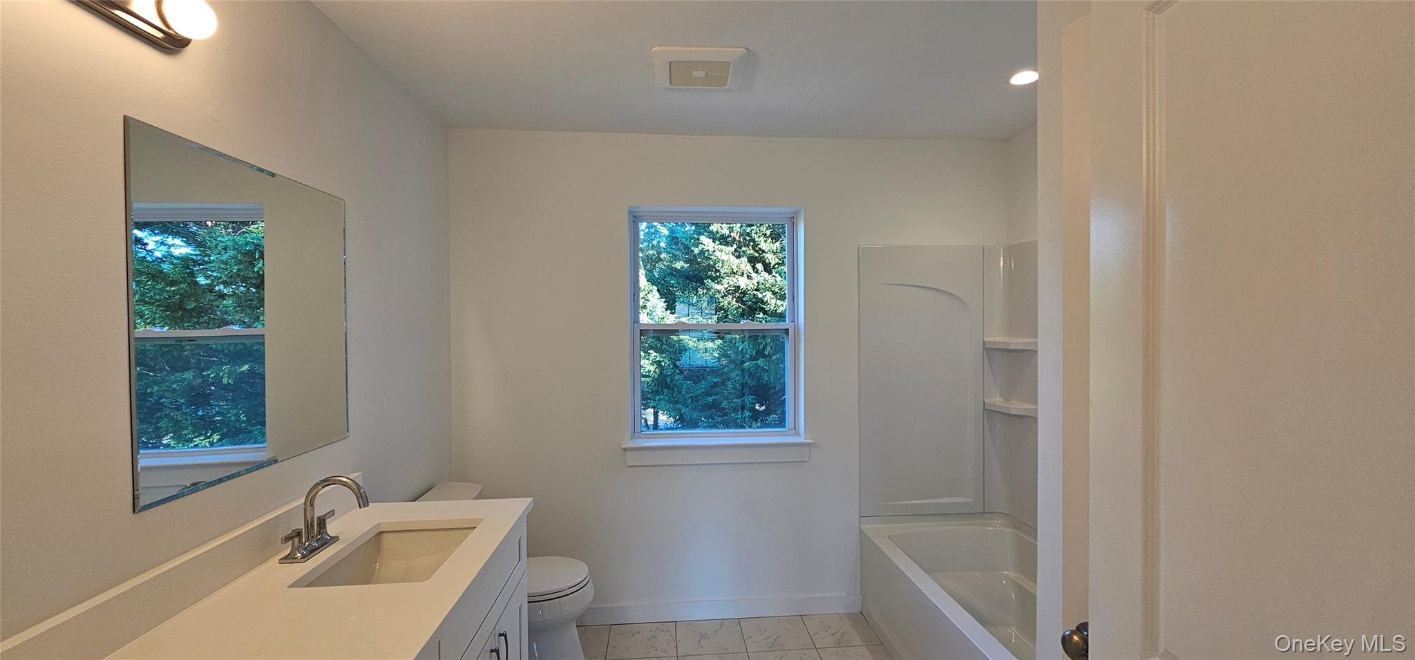 407 Floyd Road S, Shirley, NY 11967