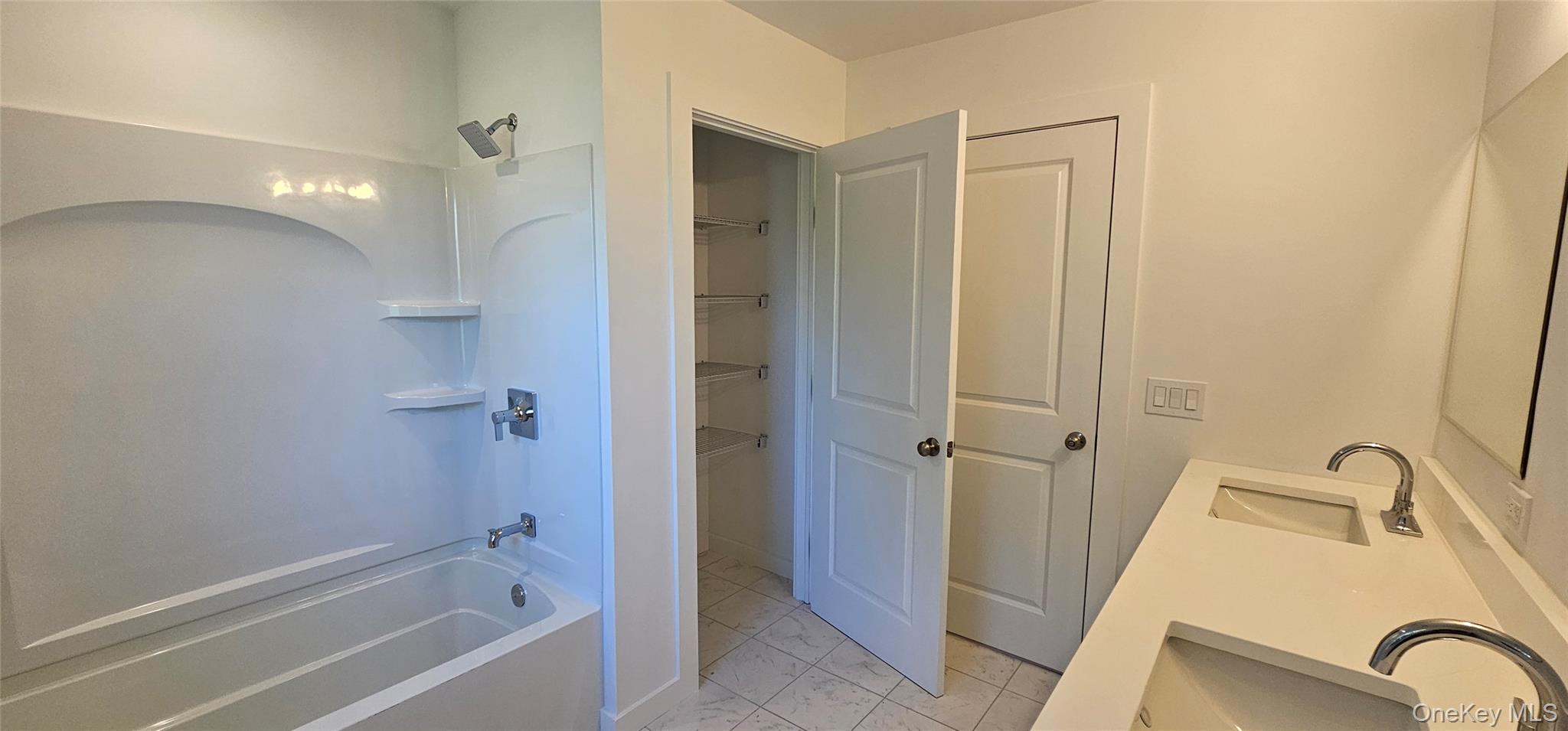 407 Floyd Road S, Shirley, NY 11967