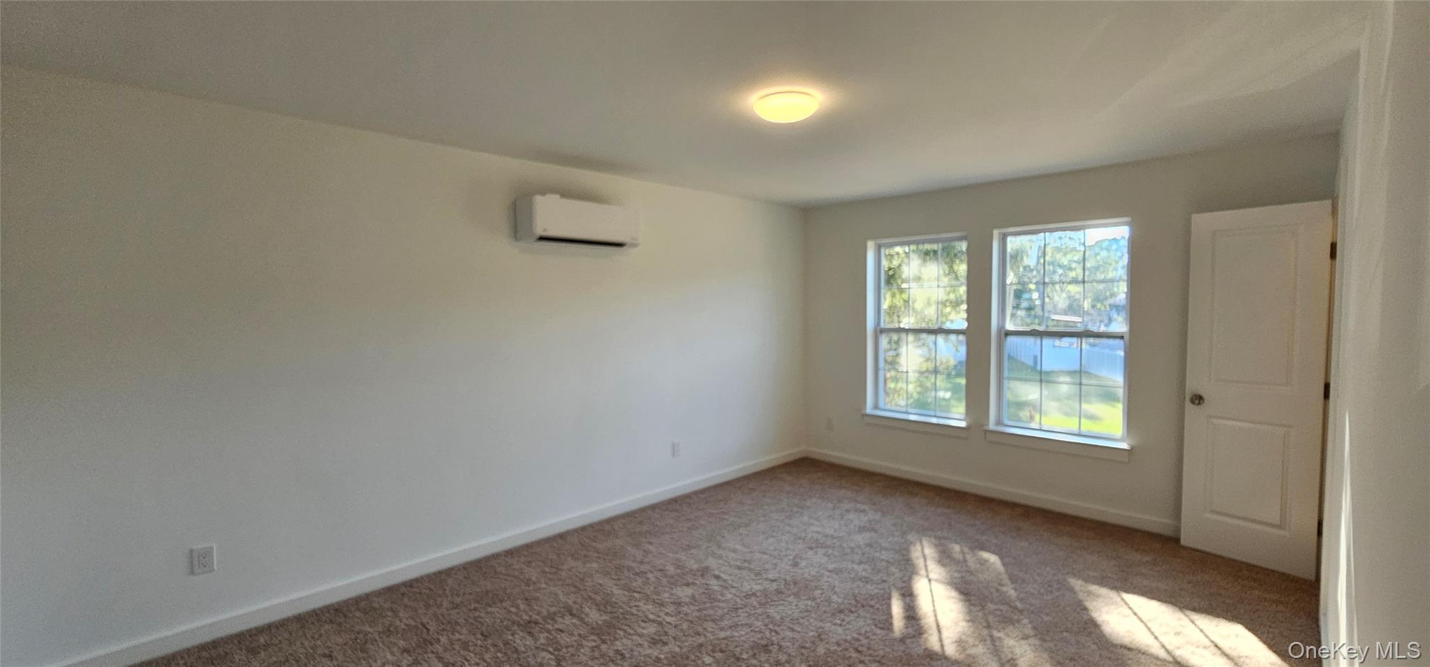 407 Floyd Road S, Shirley, NY 11967