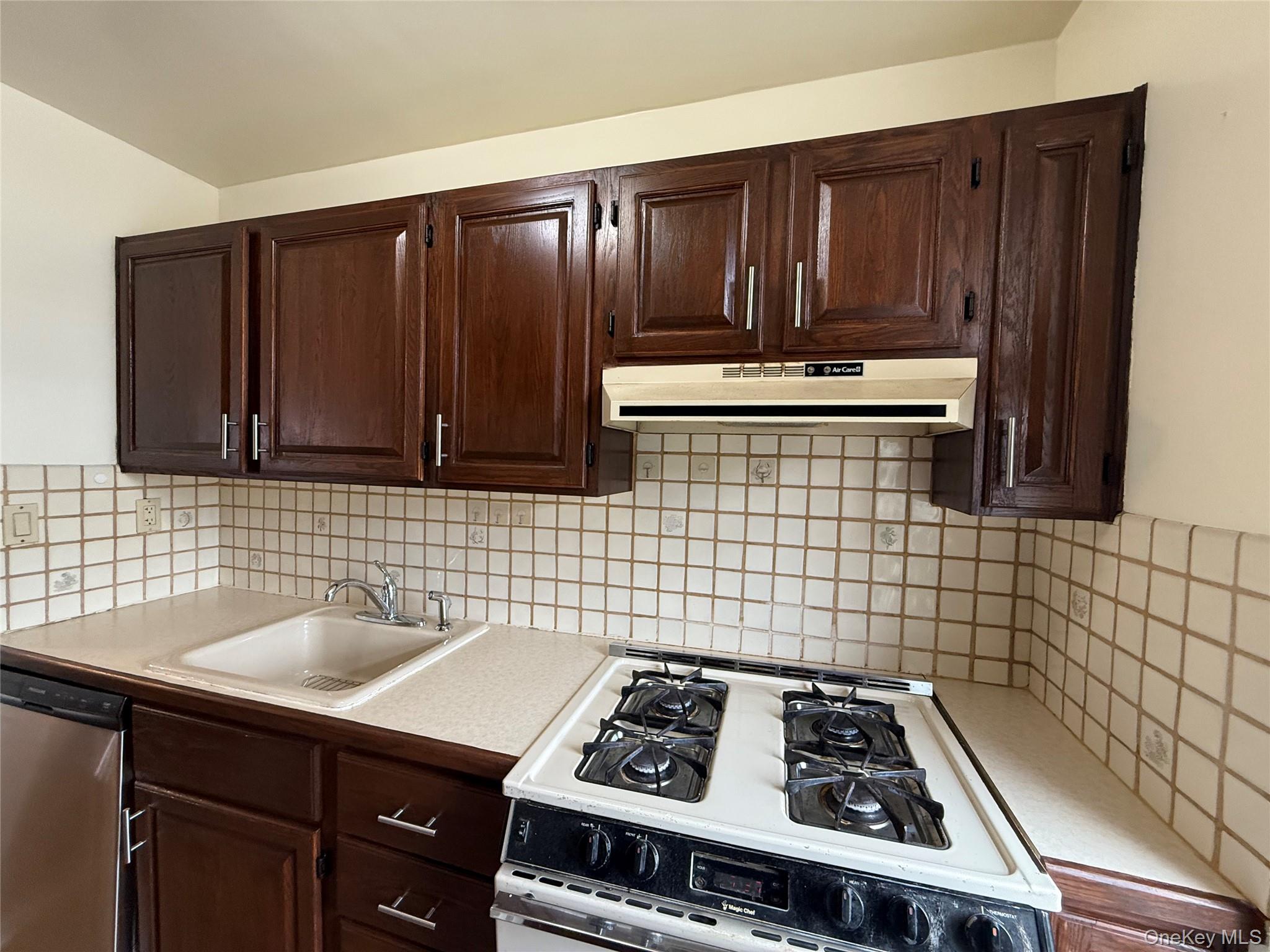 245 Rumsey Road # 7X, Yonkers, NY 10701