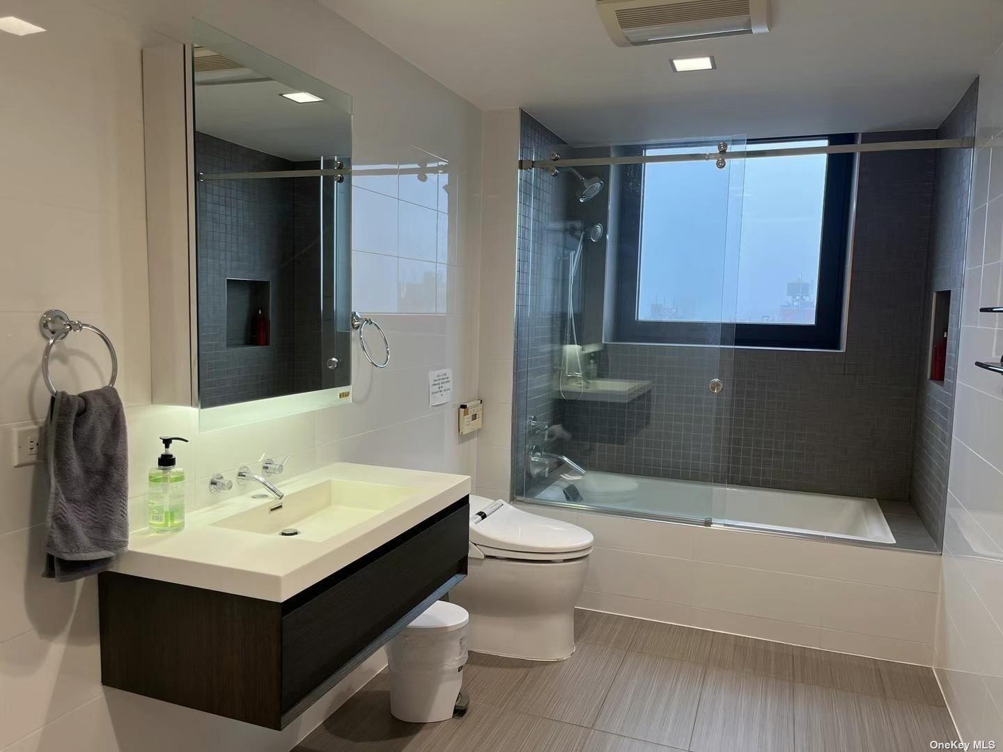 39-16 Prince Street # 11A, Flushing, NY 11354