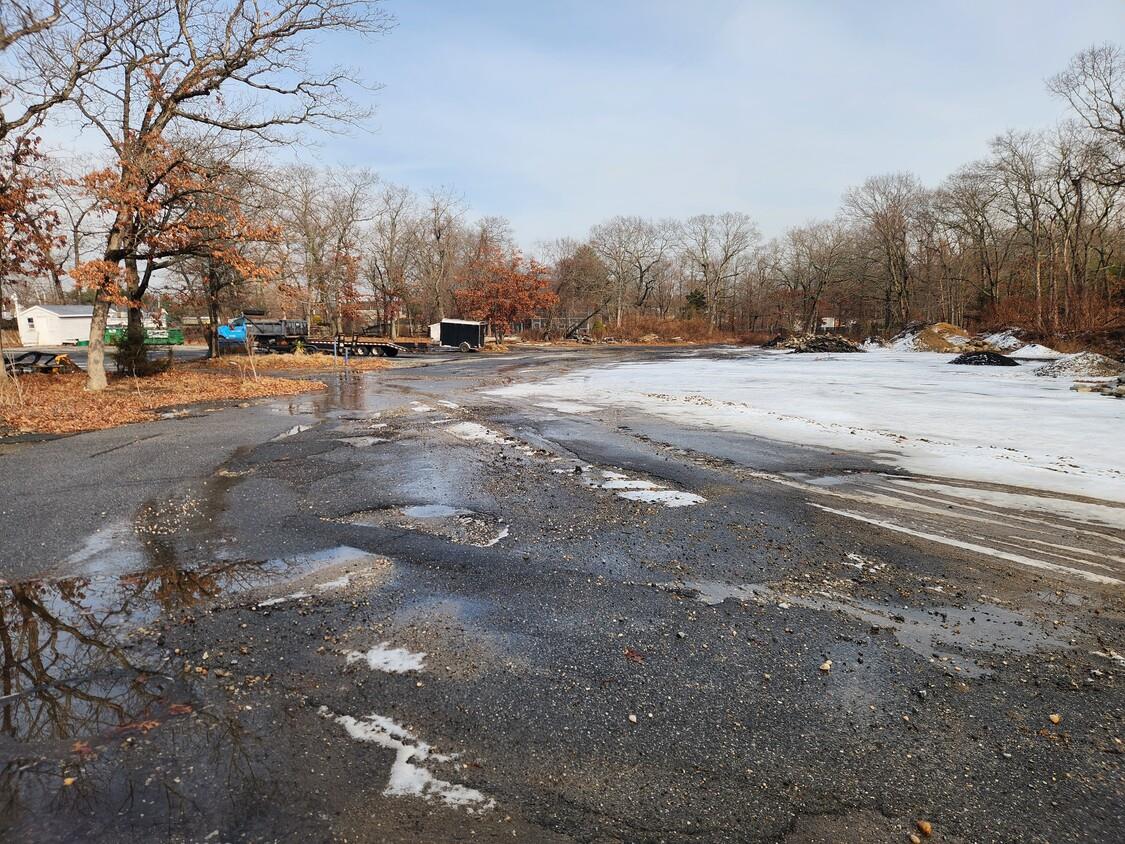 306 Route 25A, Mount Sinai, NY 11766