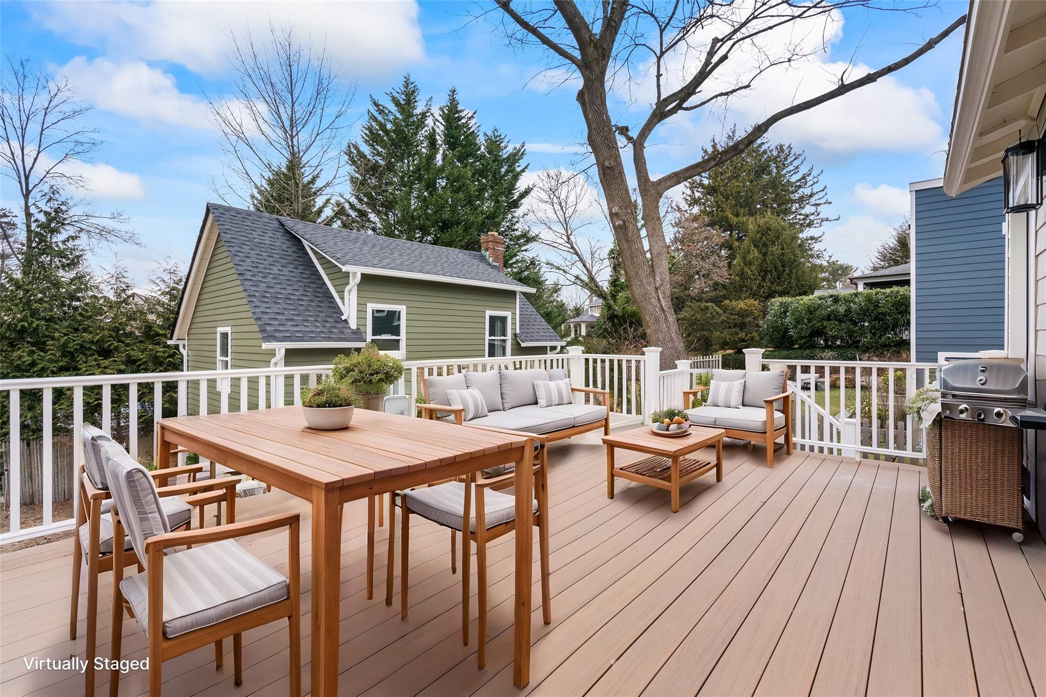 68 Glenlawn Avenue, Sea Cliff, NY 11579