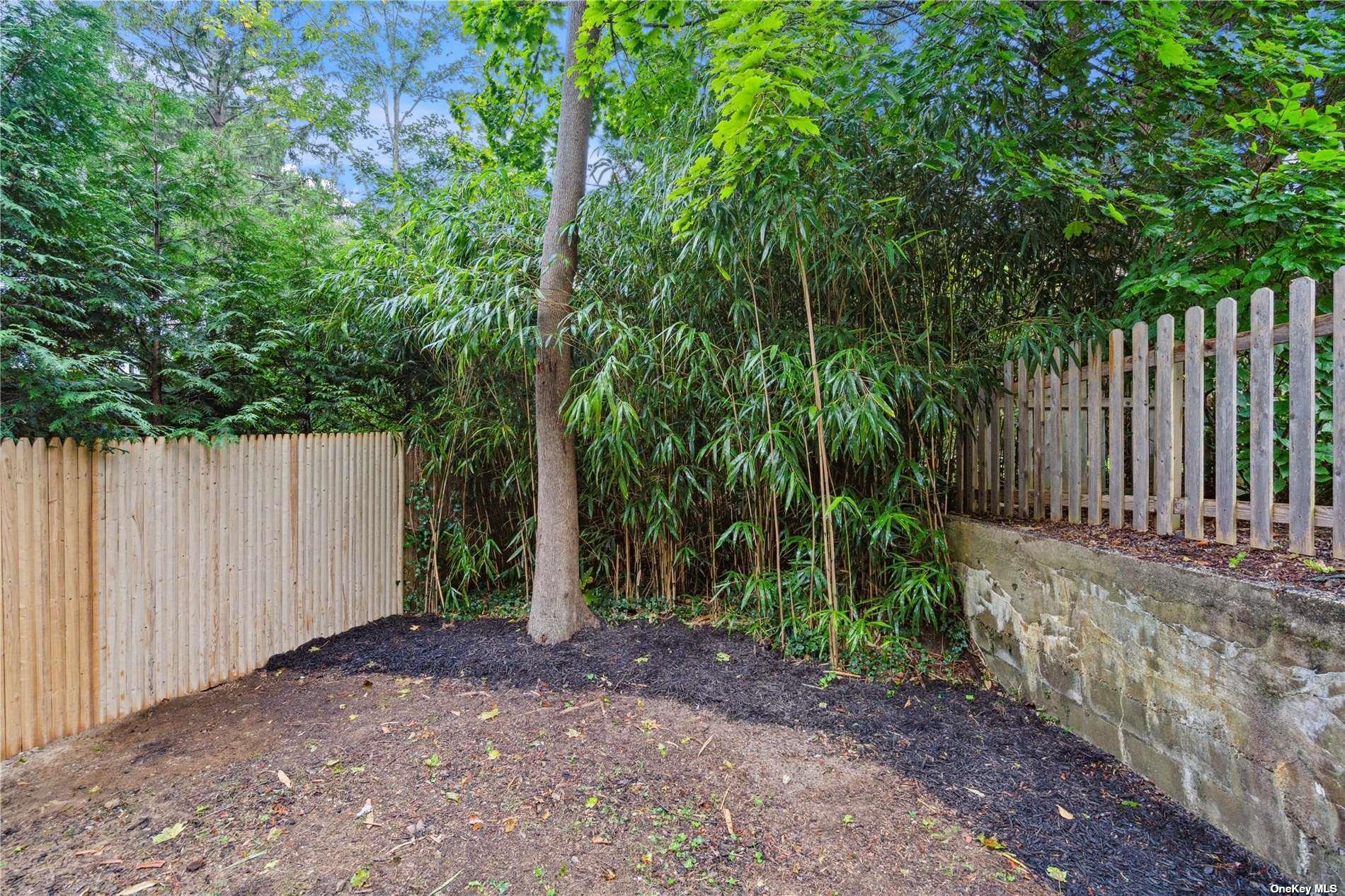 68 Glenlawn Avenue, Sea Cliff, NY 11579