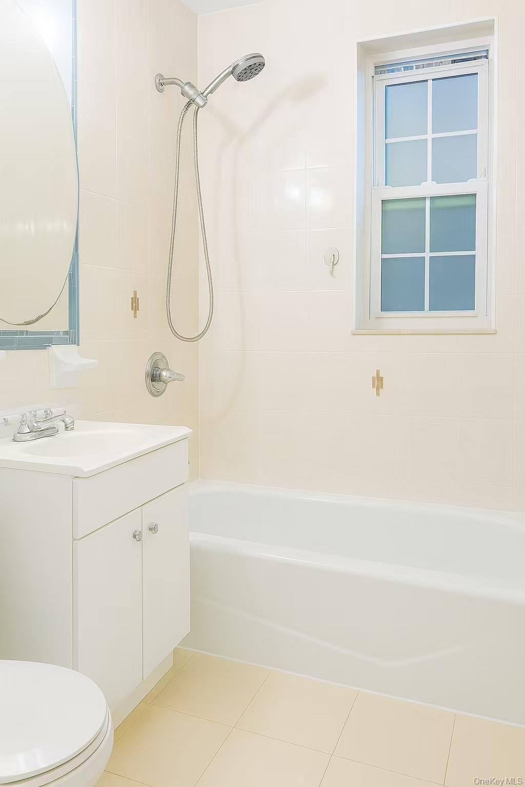 139-09 84th Drive # 307, Briarwood, NY 11435