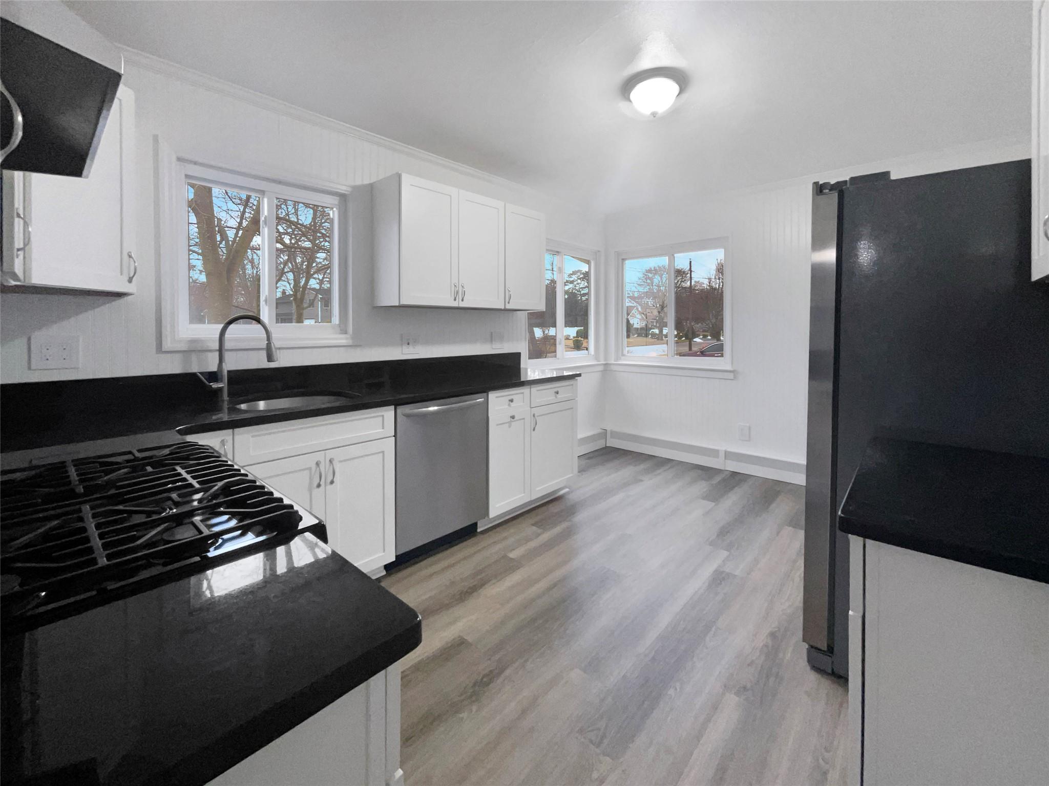 23 Halliday, Brookhaven, NY 11727