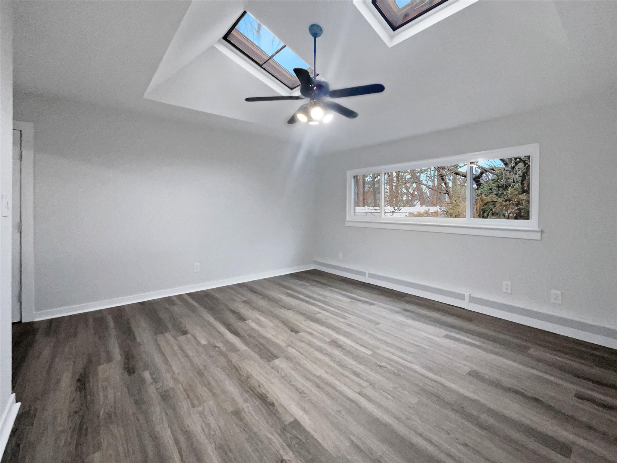 23 Halliday, Brookhaven, NY 11727