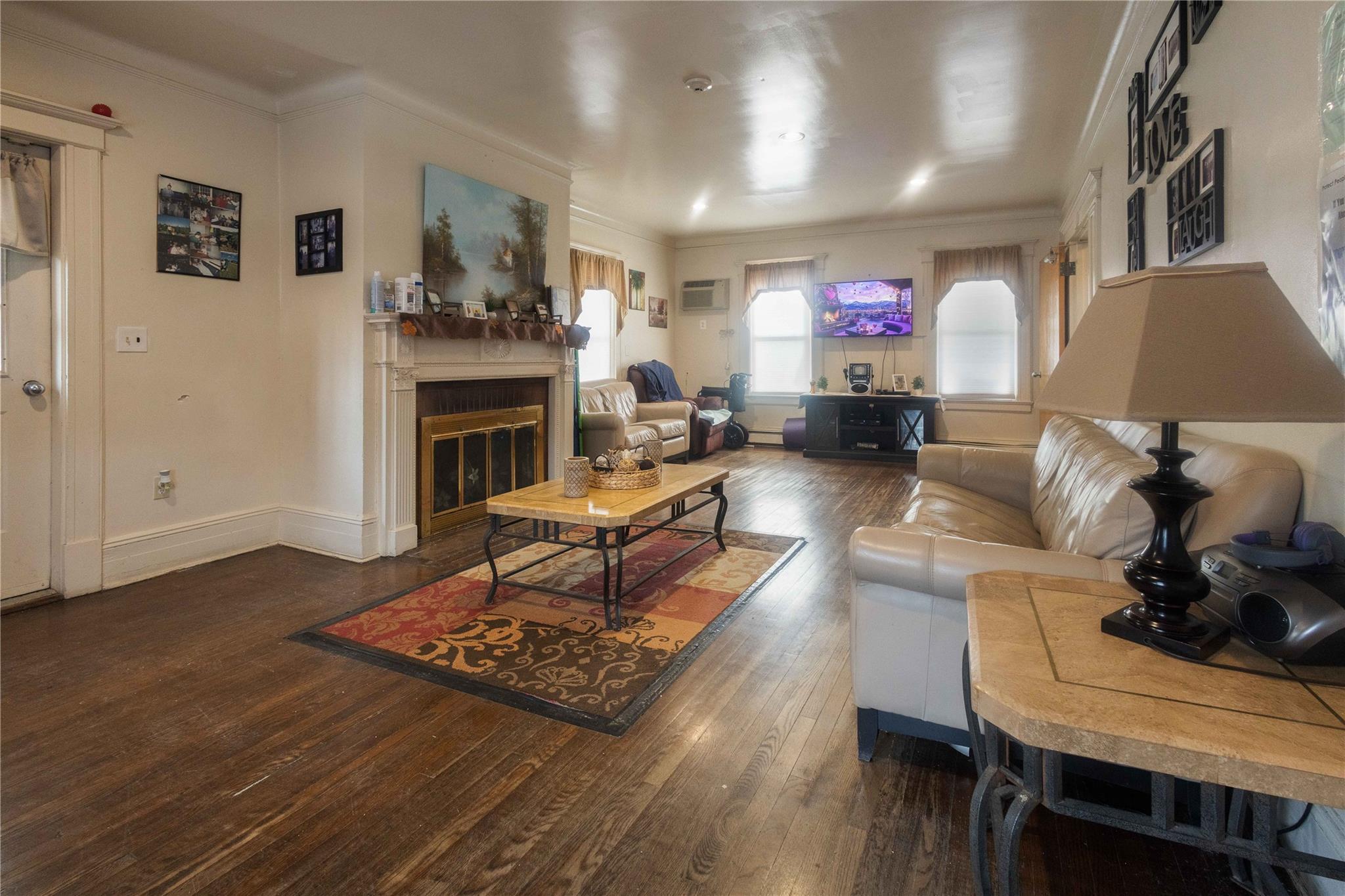 2 Old Cedar Swamp Road, Jericho, NY 11753