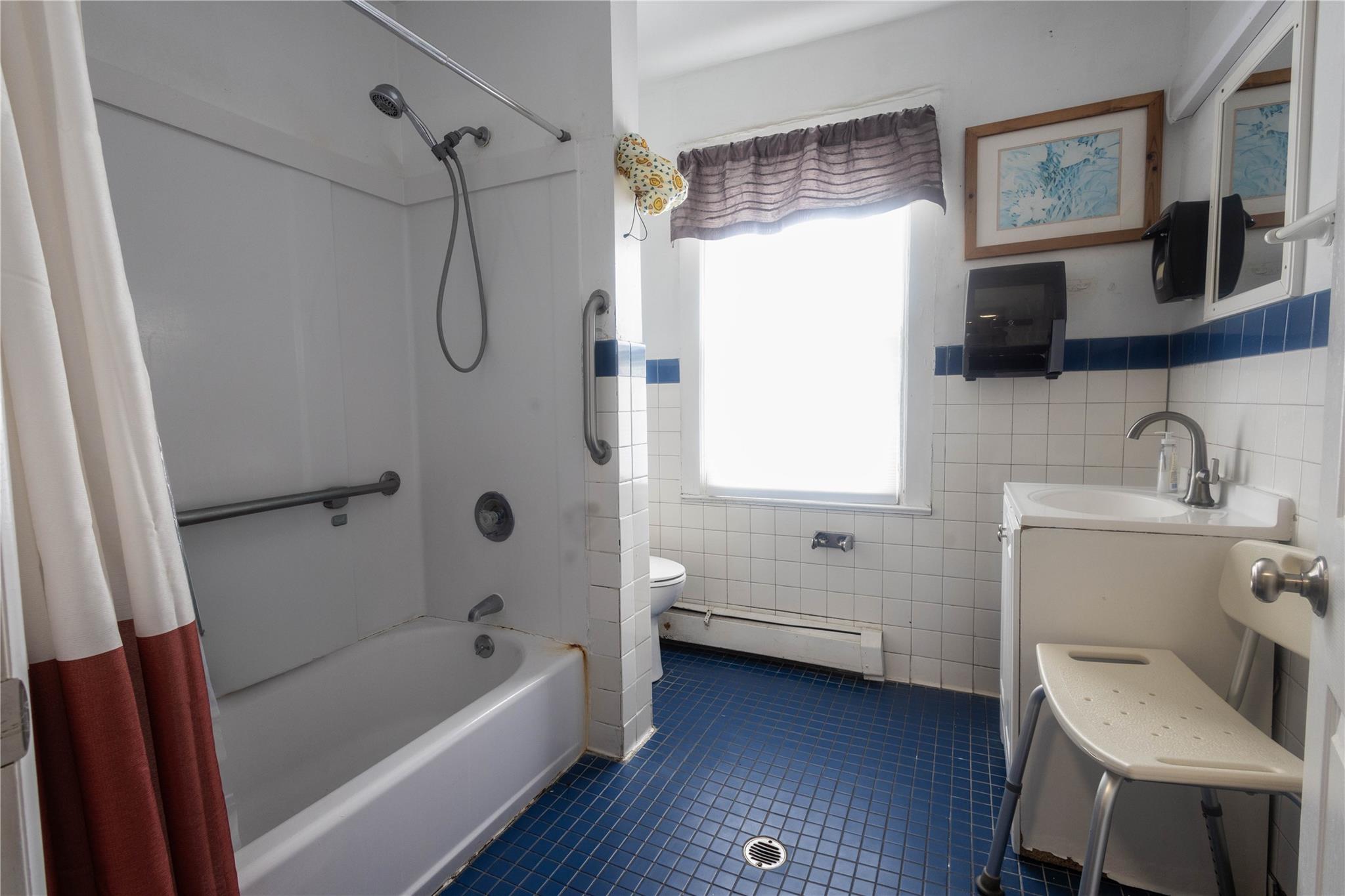 2 Old Cedar Swamp Road, Jericho, NY 11753