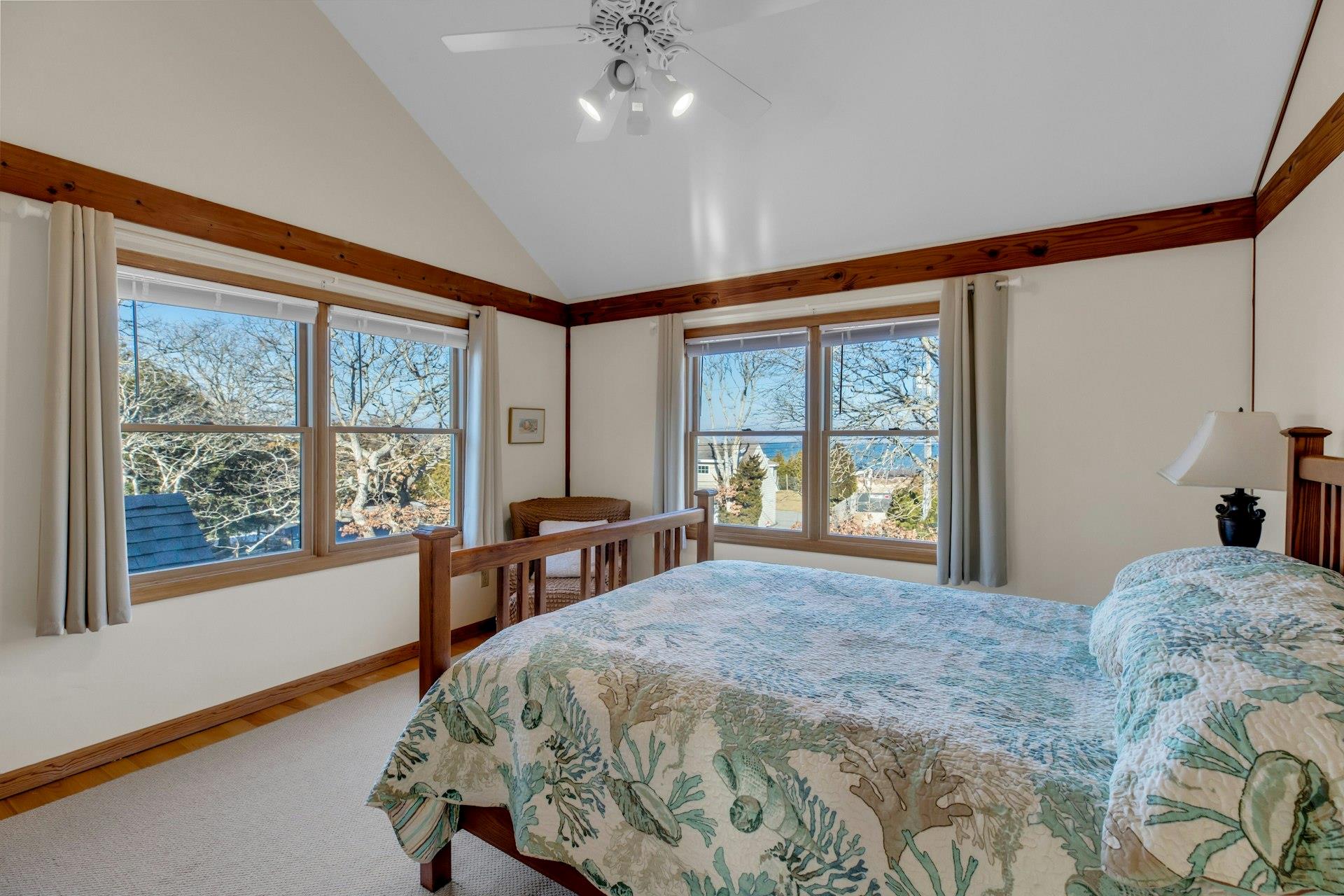 48 Oakhurst Road, Hampton Bays, NY 11946