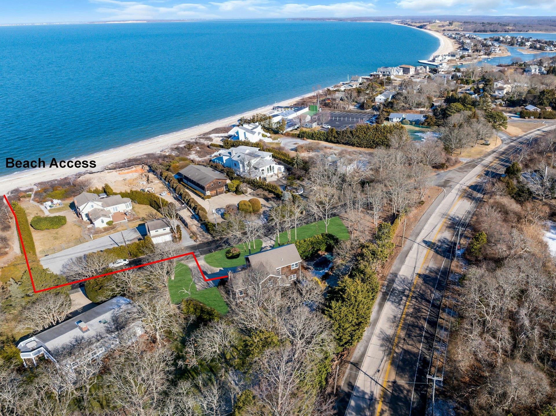 48 Oakhurst Road, Hampton Bays, NY 11946