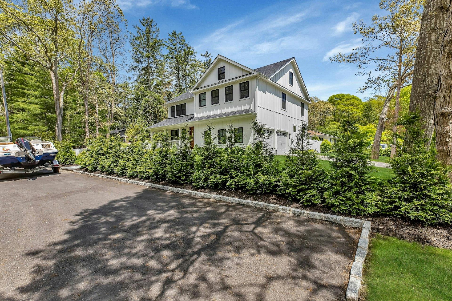 18 Sea Gate Avenue, Westhampton, NY 11977