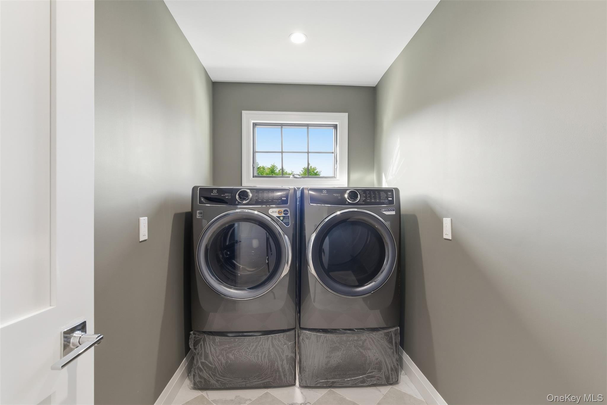 3 Westchester Avenue, Jericho, NY 11753